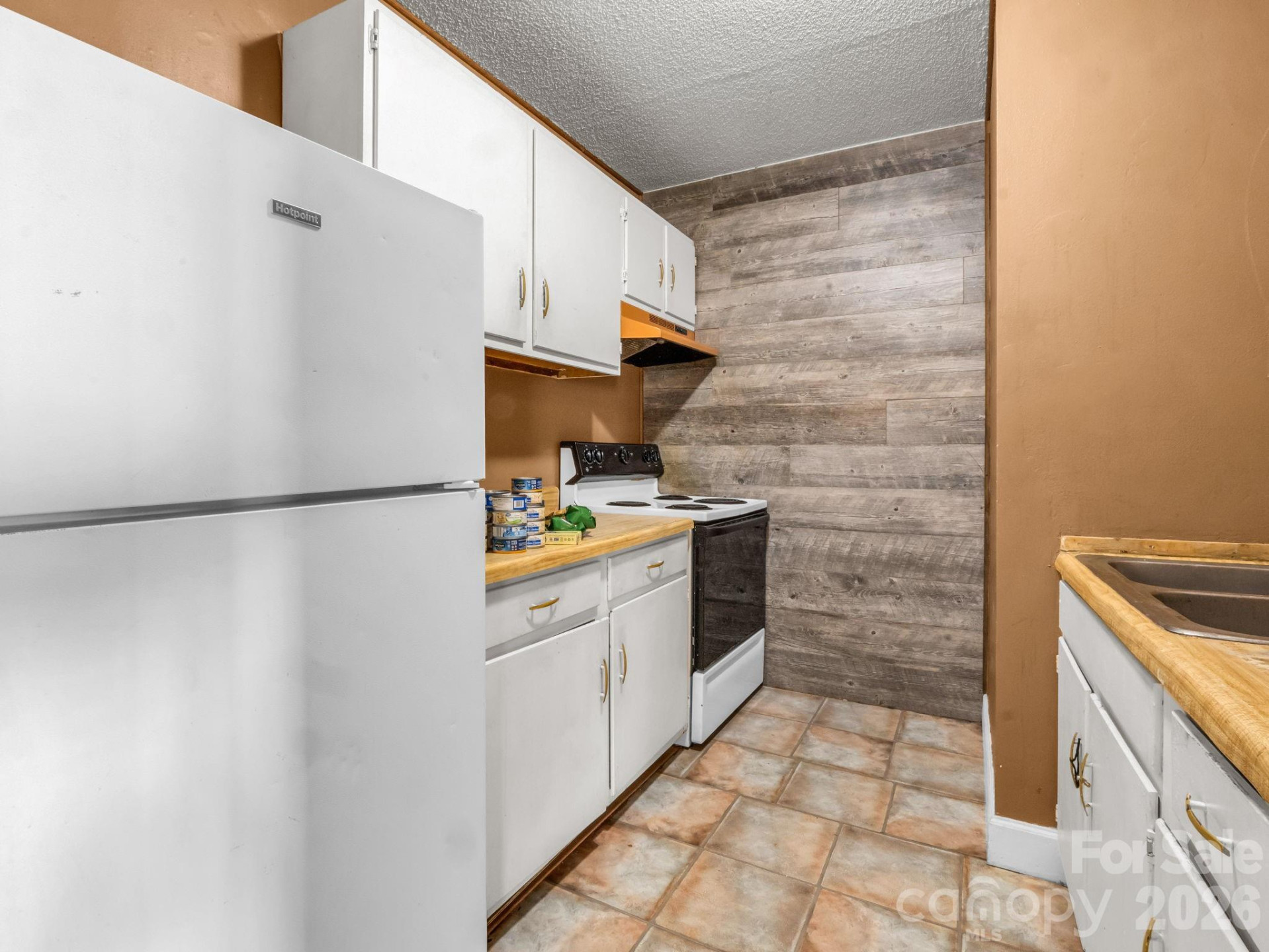 76 Adeles Way - Photo 12