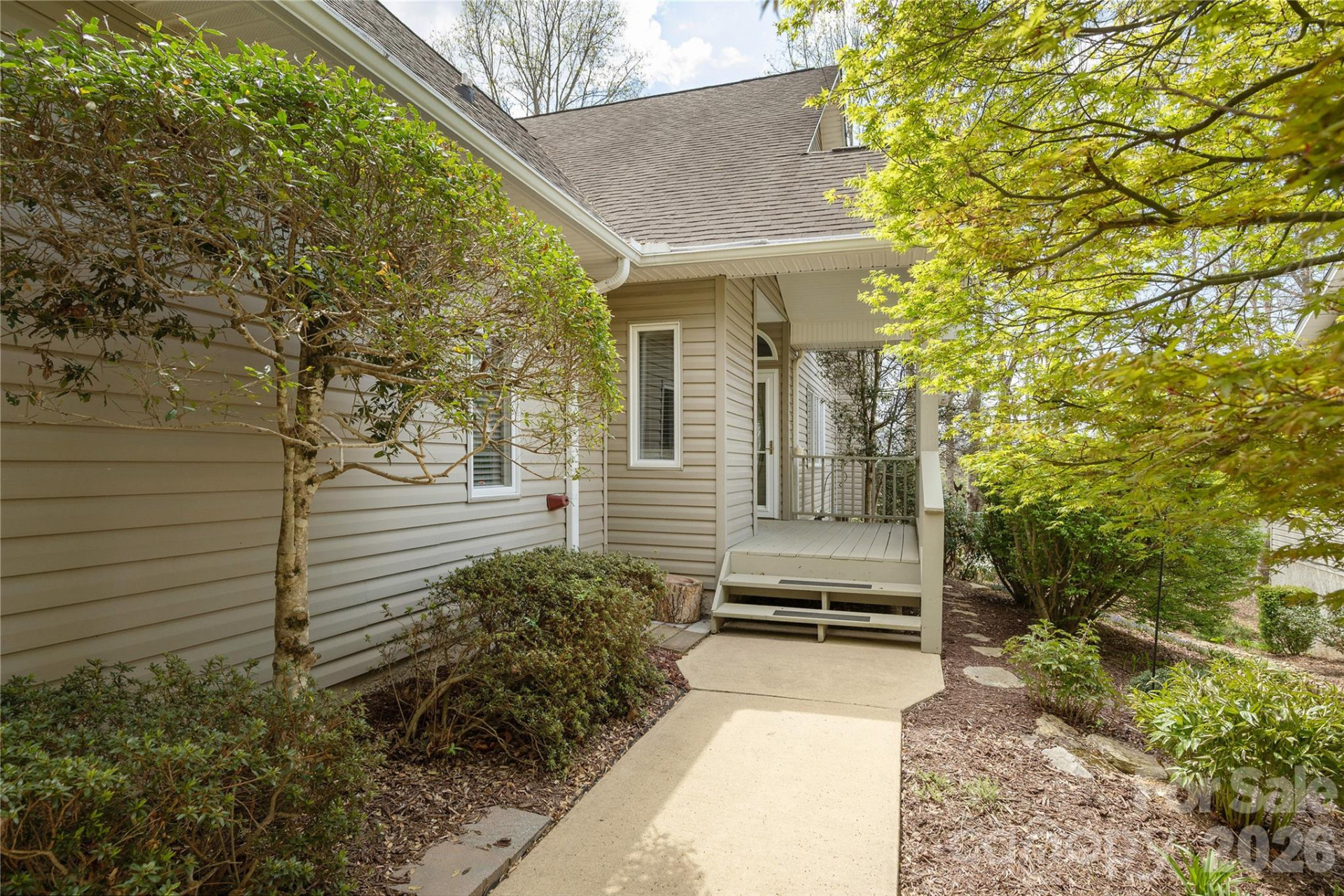 2115 Cumming Woods Court - Photo 2