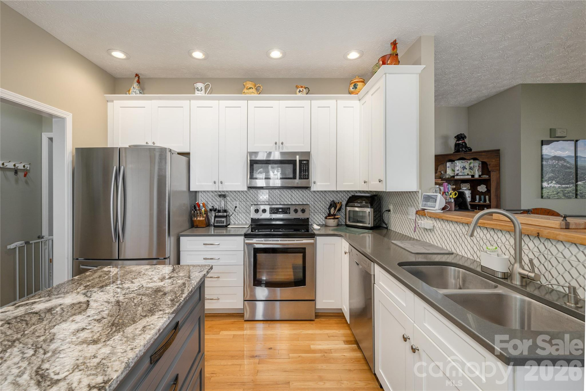 2115 Cumming Woods Court - Photo 15