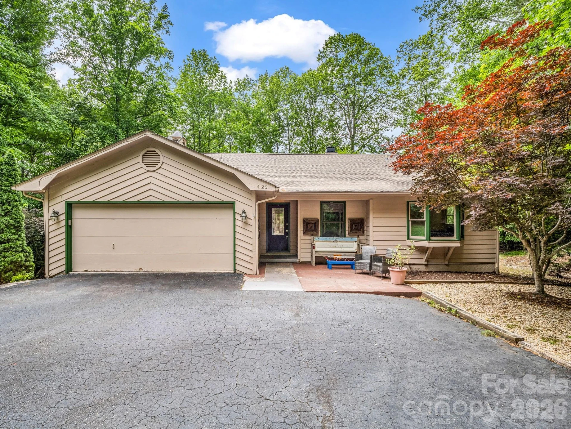 425 Winesap Boulevard - Photo 2