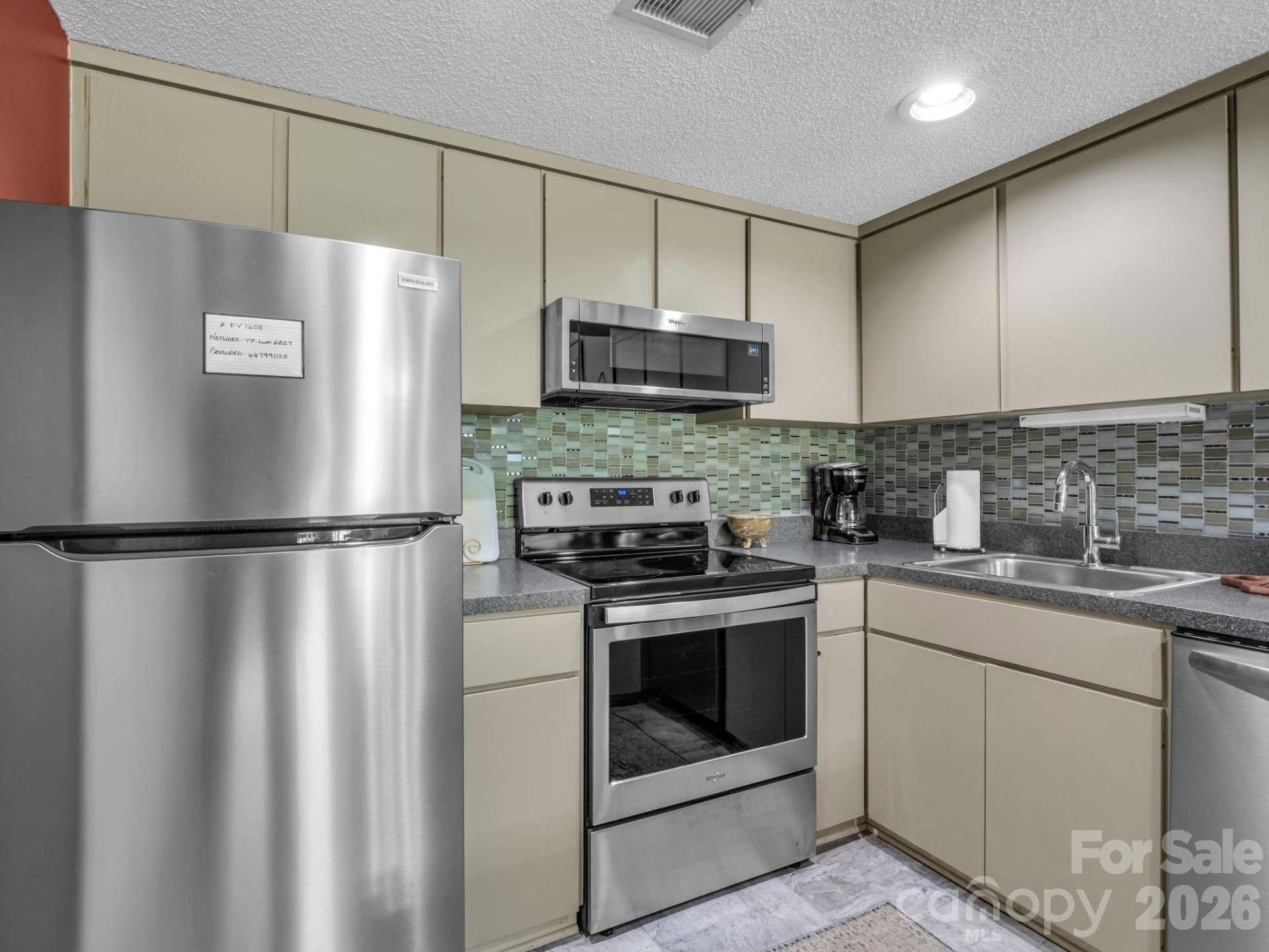 182 Lake Drive - Photo 21