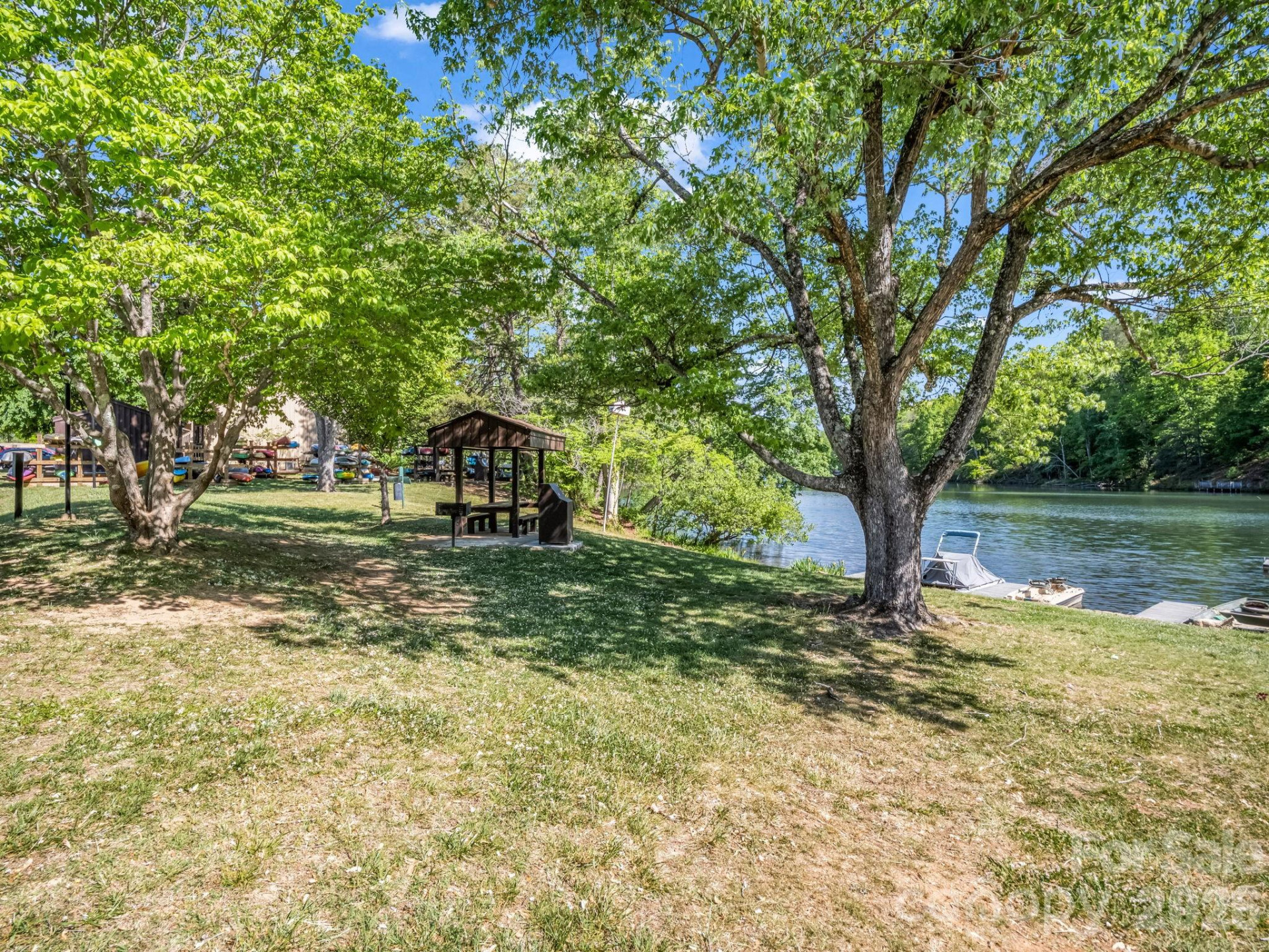 182 Lake Drive - Photo 29