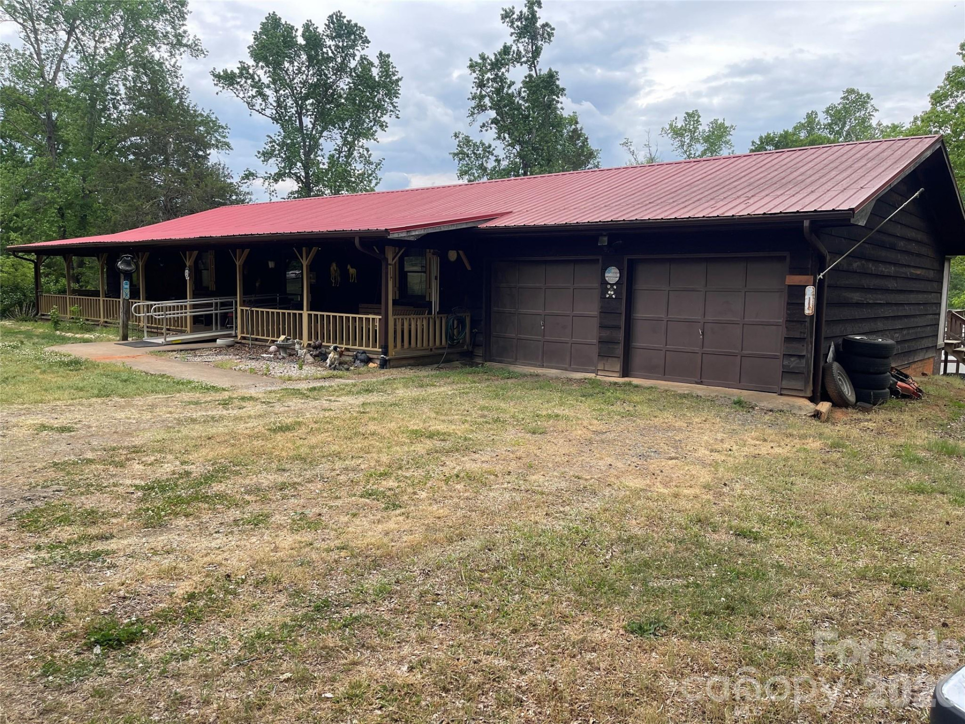 1870 Oakland Road - Photo 2