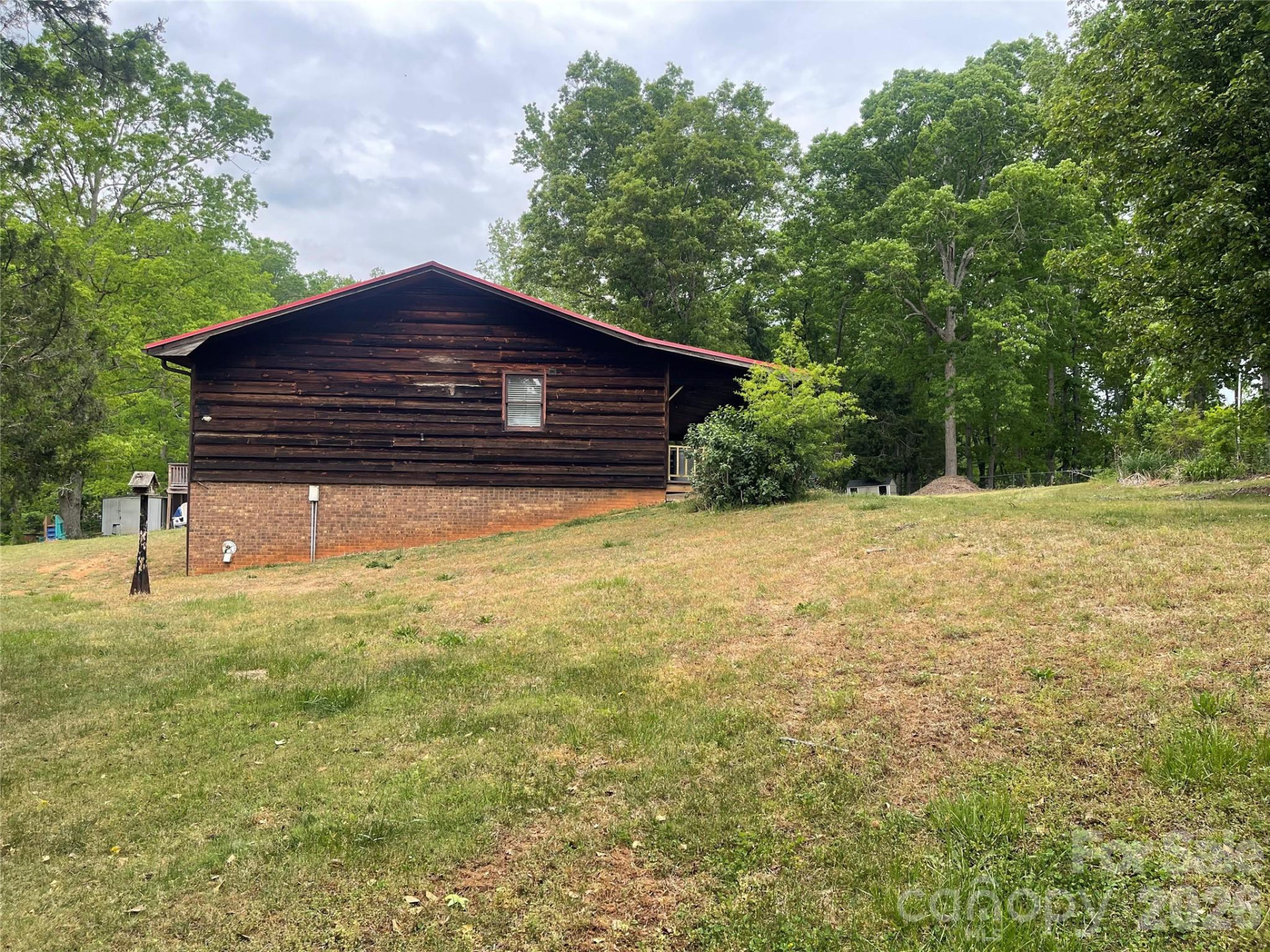 1870 Oakland Road - Photo 4