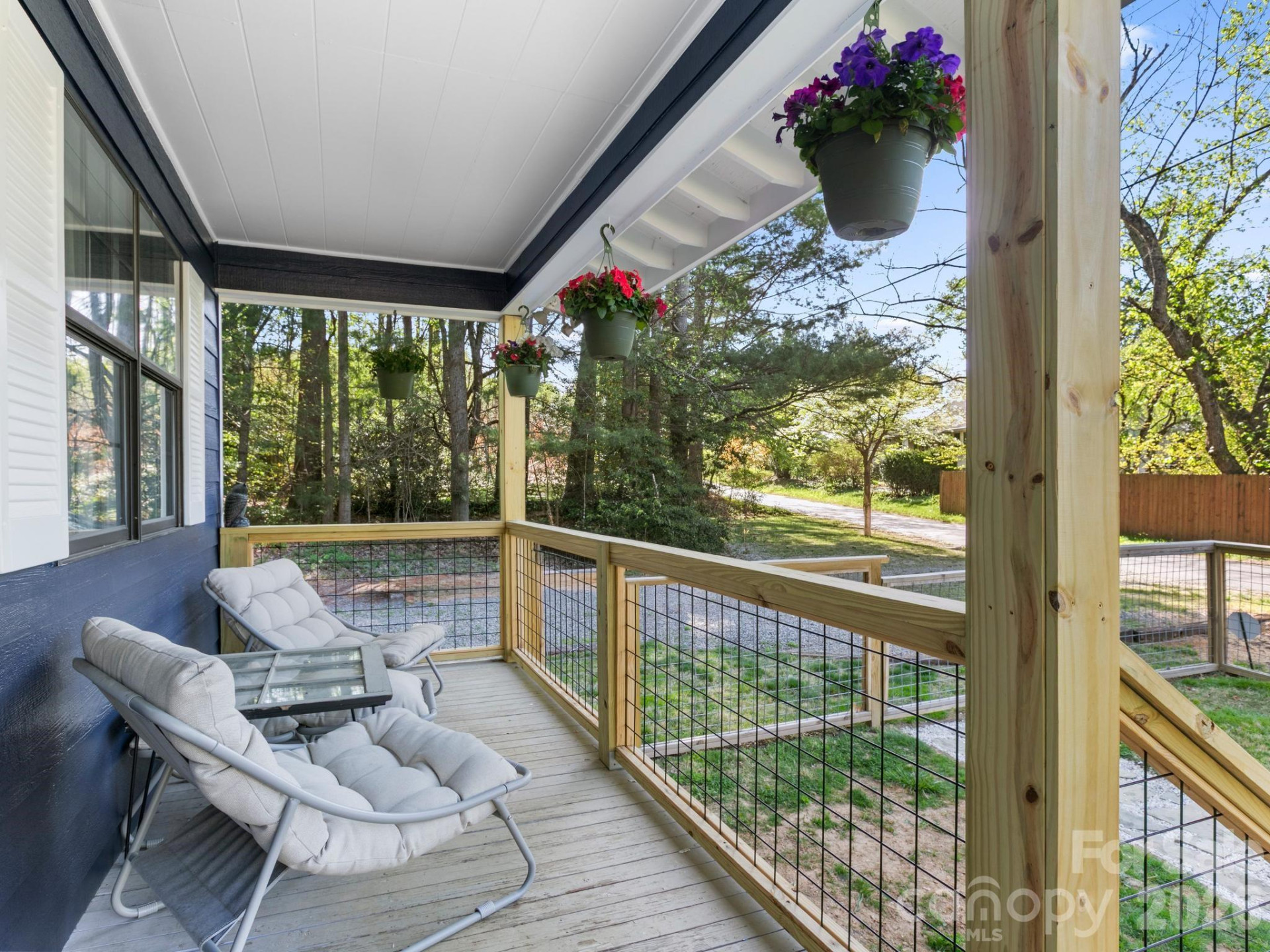 103 Rainbow Lane - Photo 2