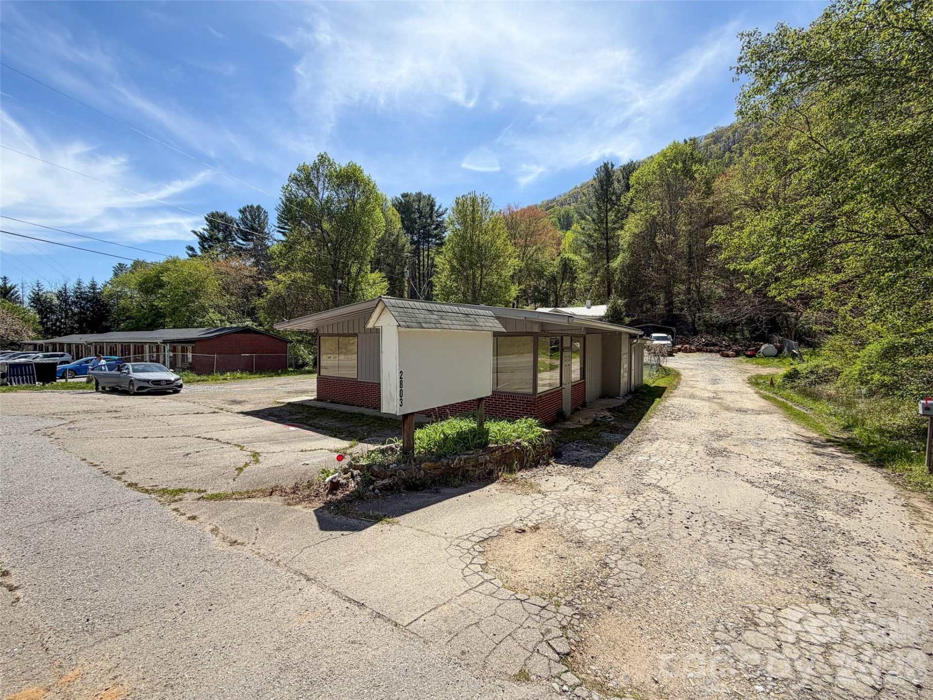 2803 Dellwood Road - Photo 4