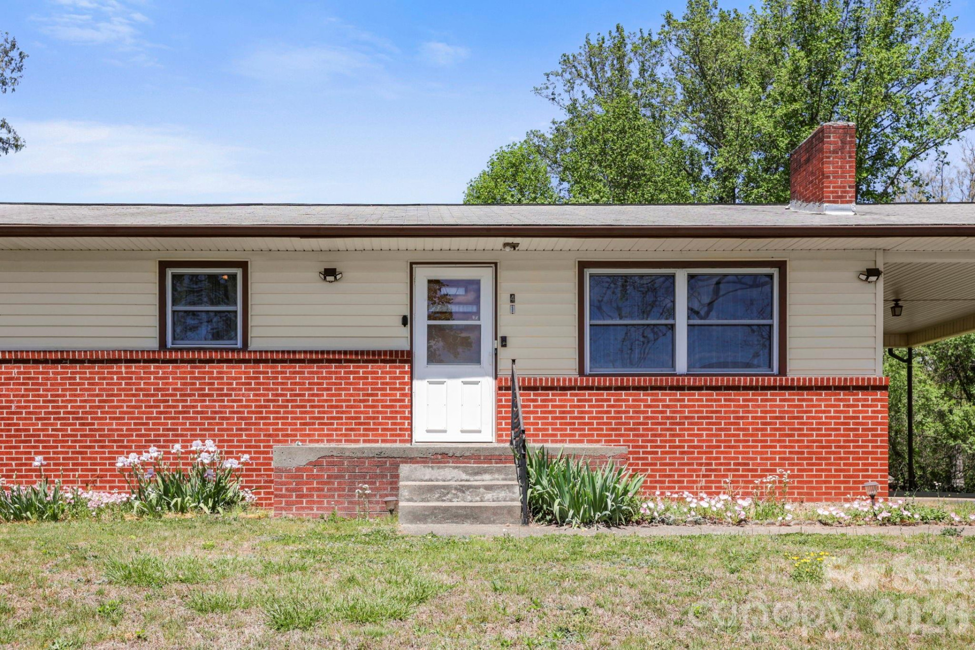 41 Hartshorn Drive - Photo 4