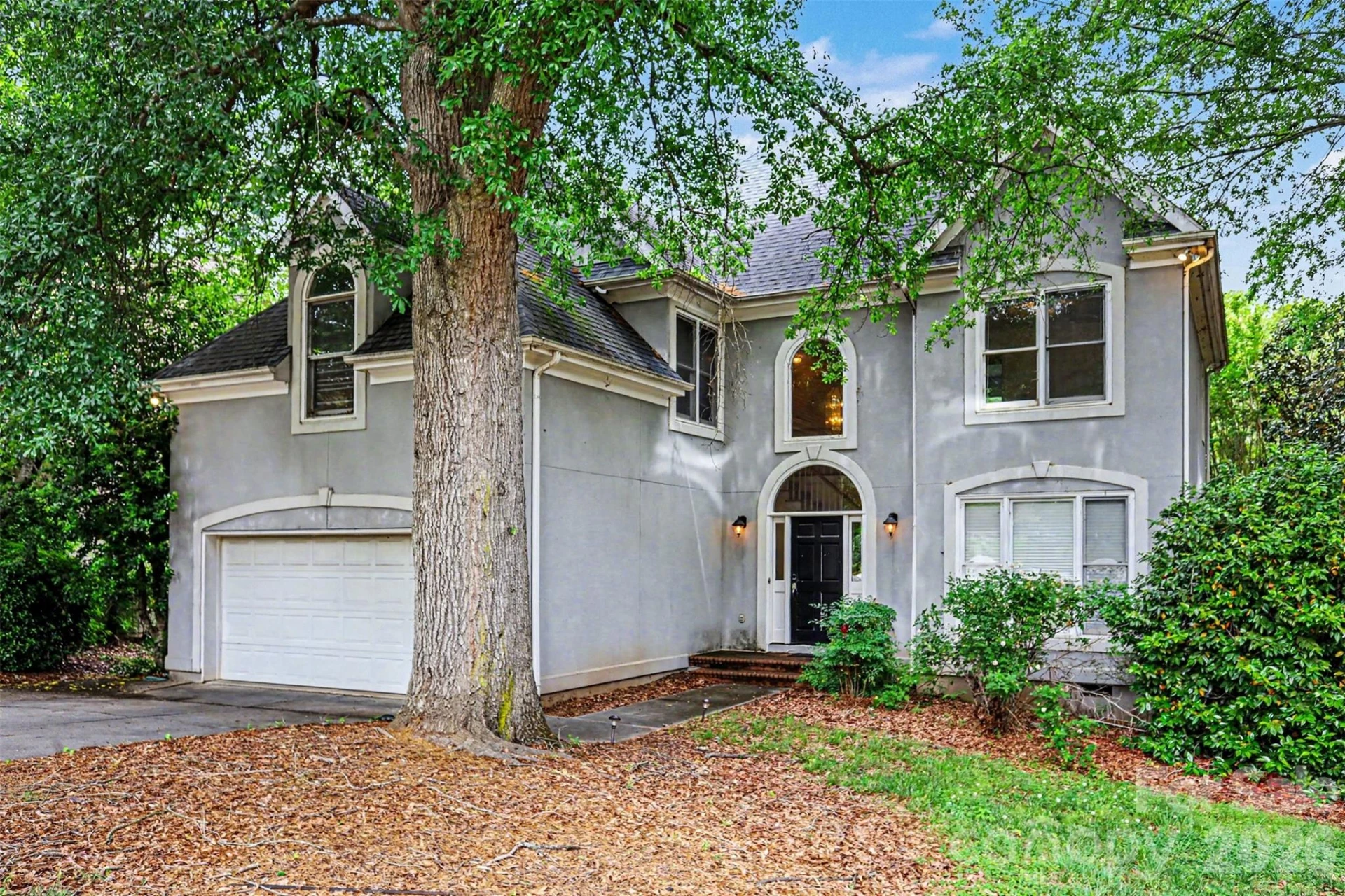 648 Landsdown Court - Photo 2