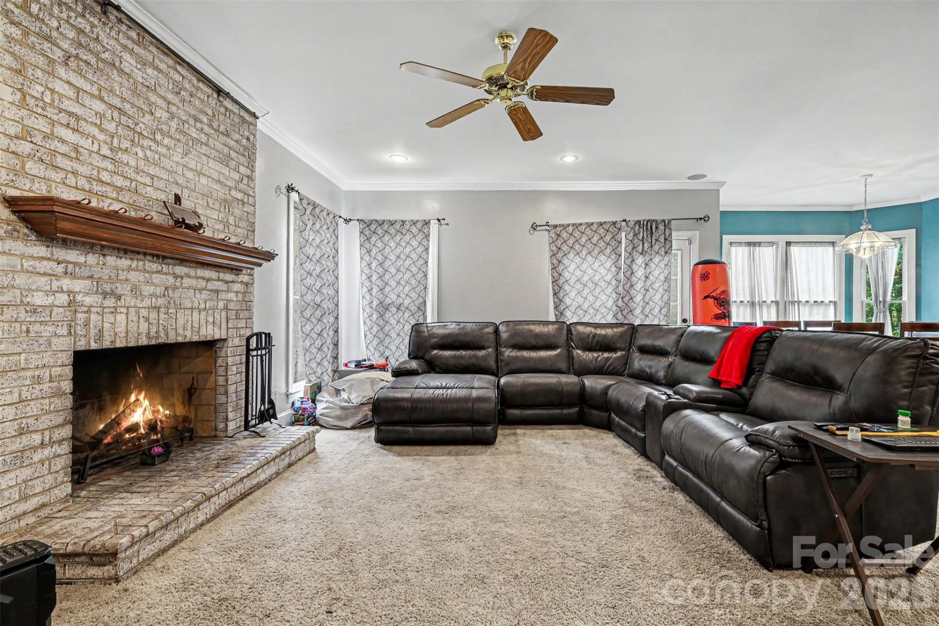 648 Landsdown Court - Photo 11