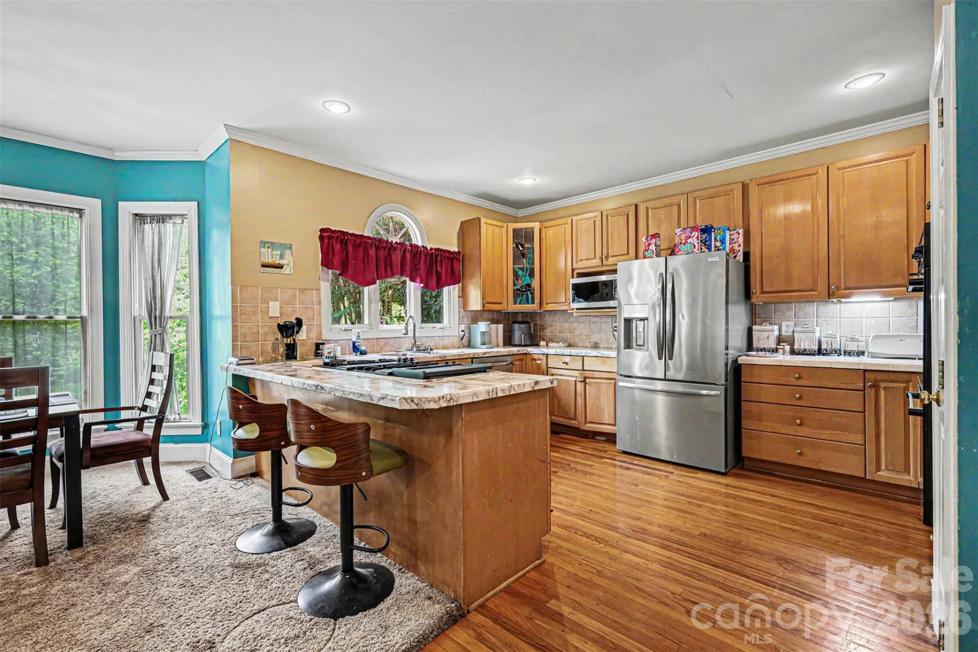 648 Landsdown Court - Photo 13