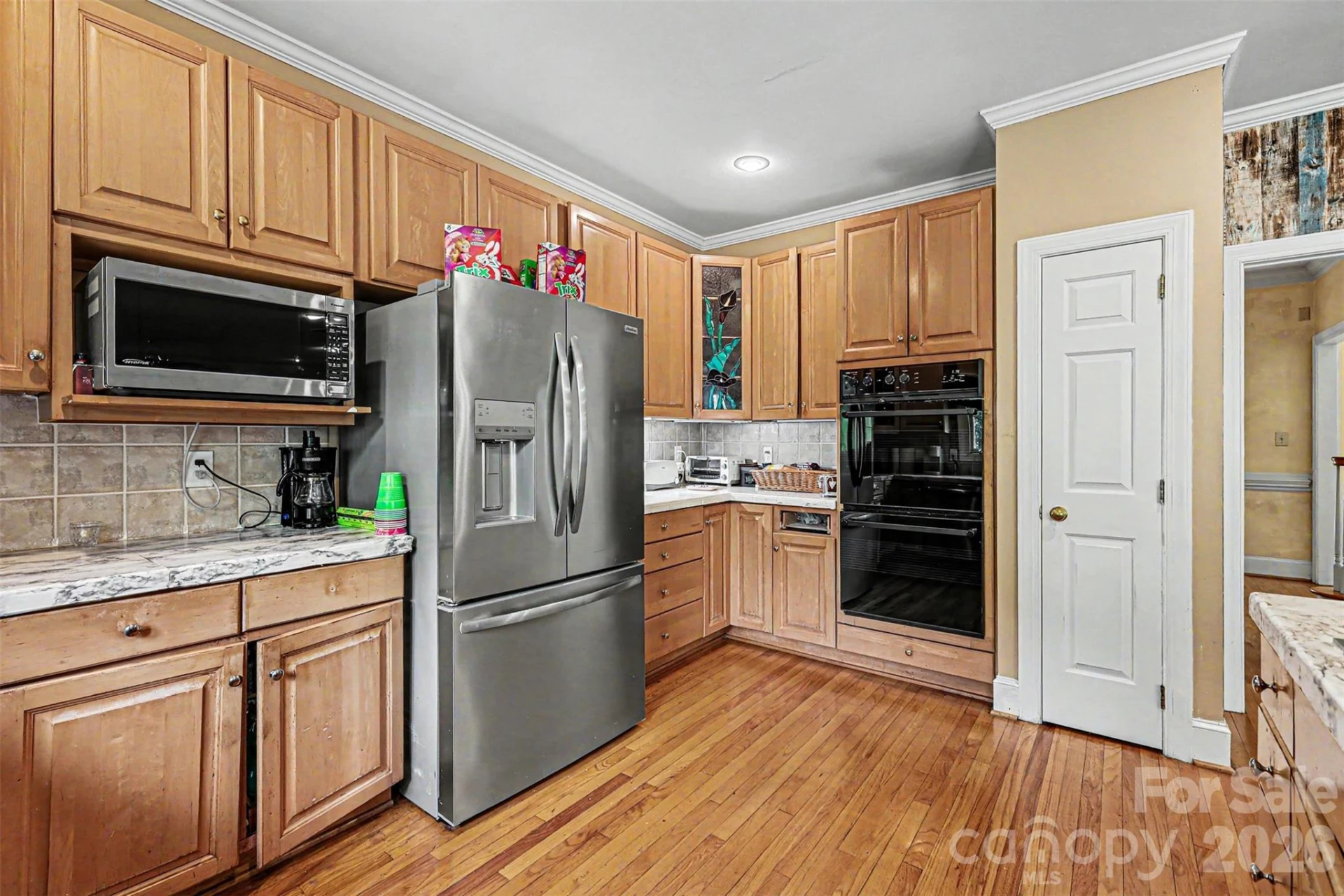 648 Landsdown Court - Photo 15