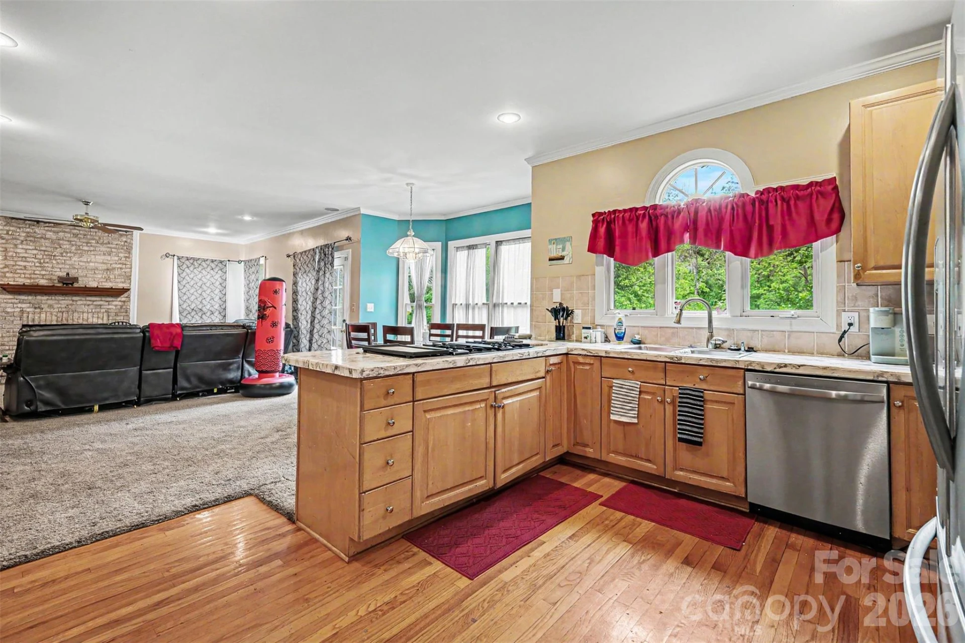 648 Landsdown Court - Photo 16