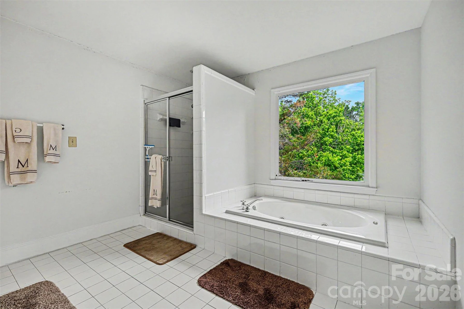 648 Landsdown Court - Photo 32