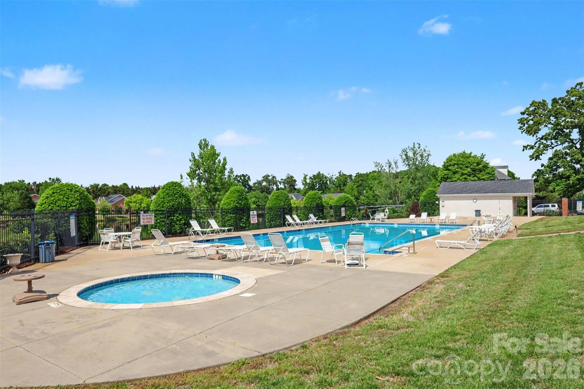 648 Landsdown Court - Photo 39