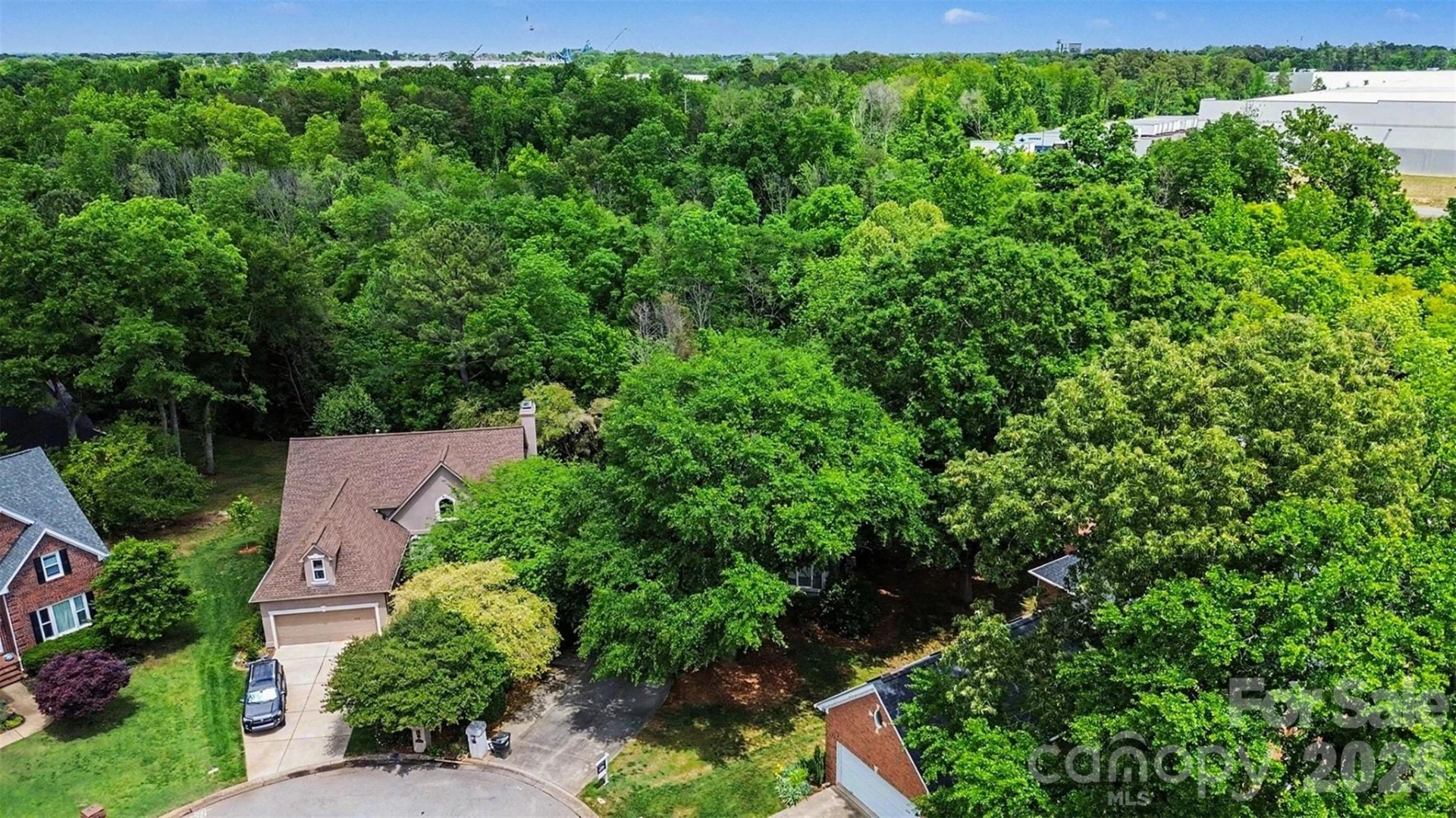 648 Landsdown Court - Photo 43