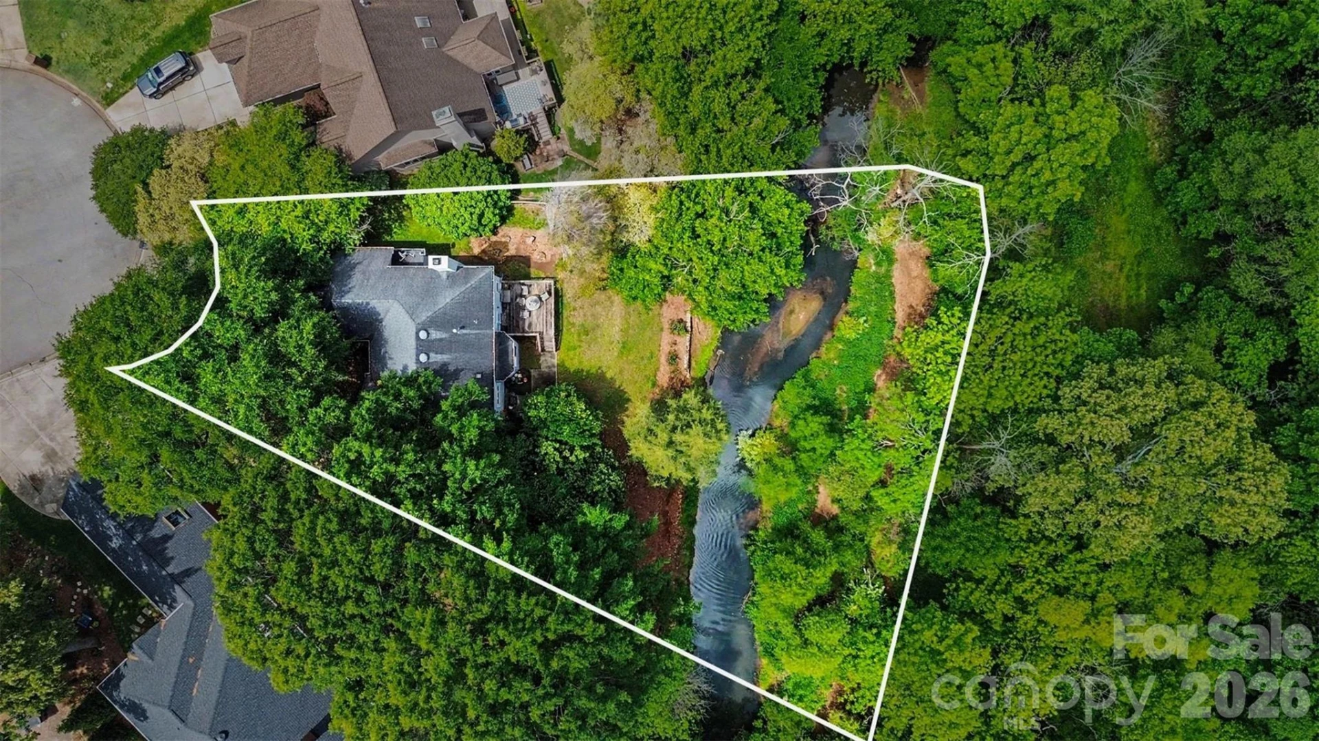 648 Landsdown Court - Photo 46