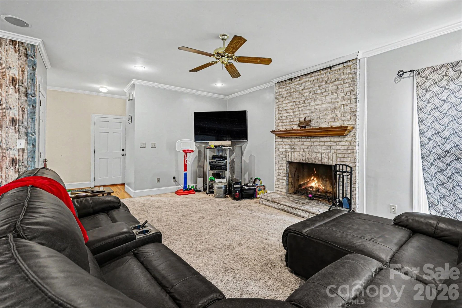 648 Landsdown Court - Photo 10