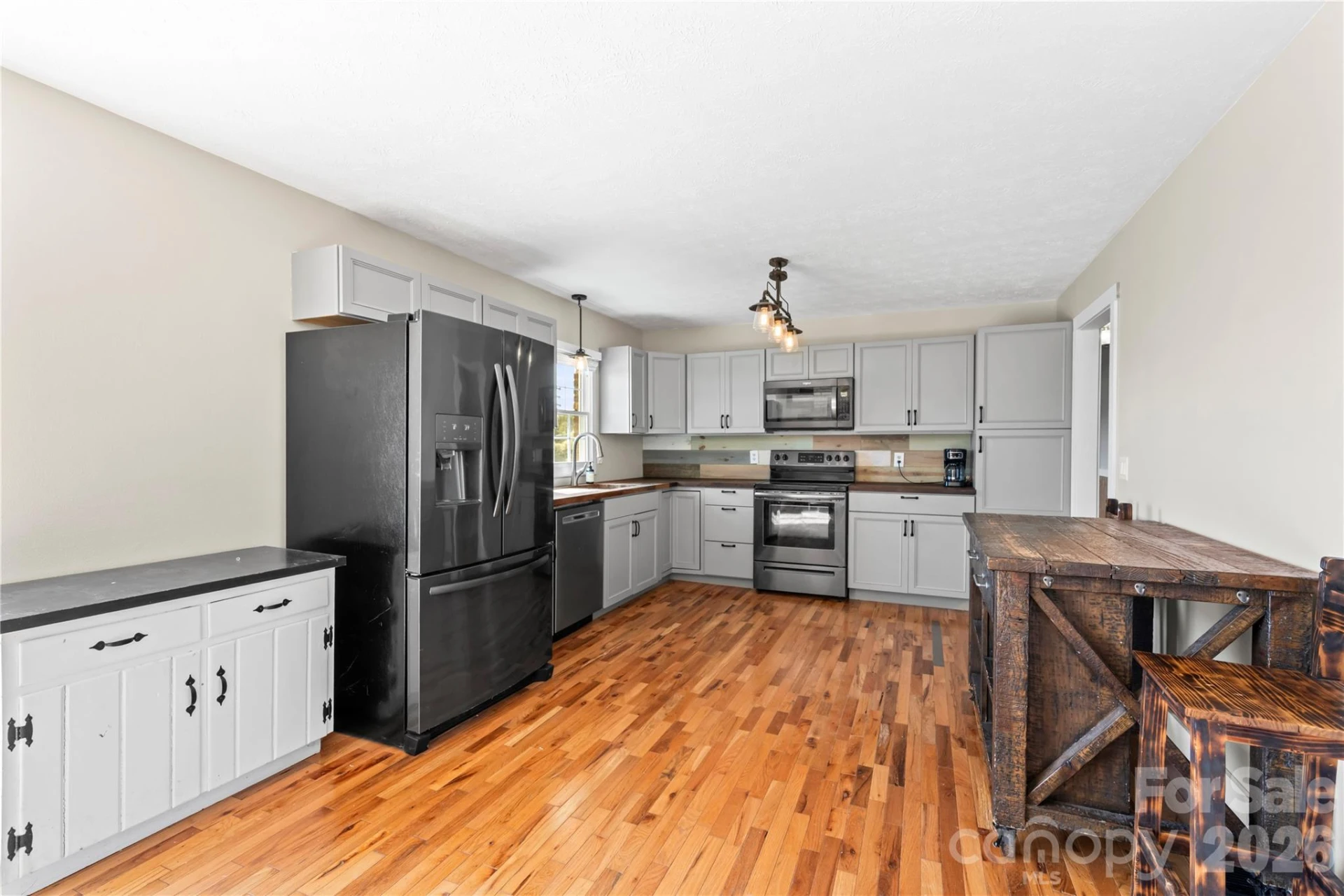 882 Queentown Road - Photo 14