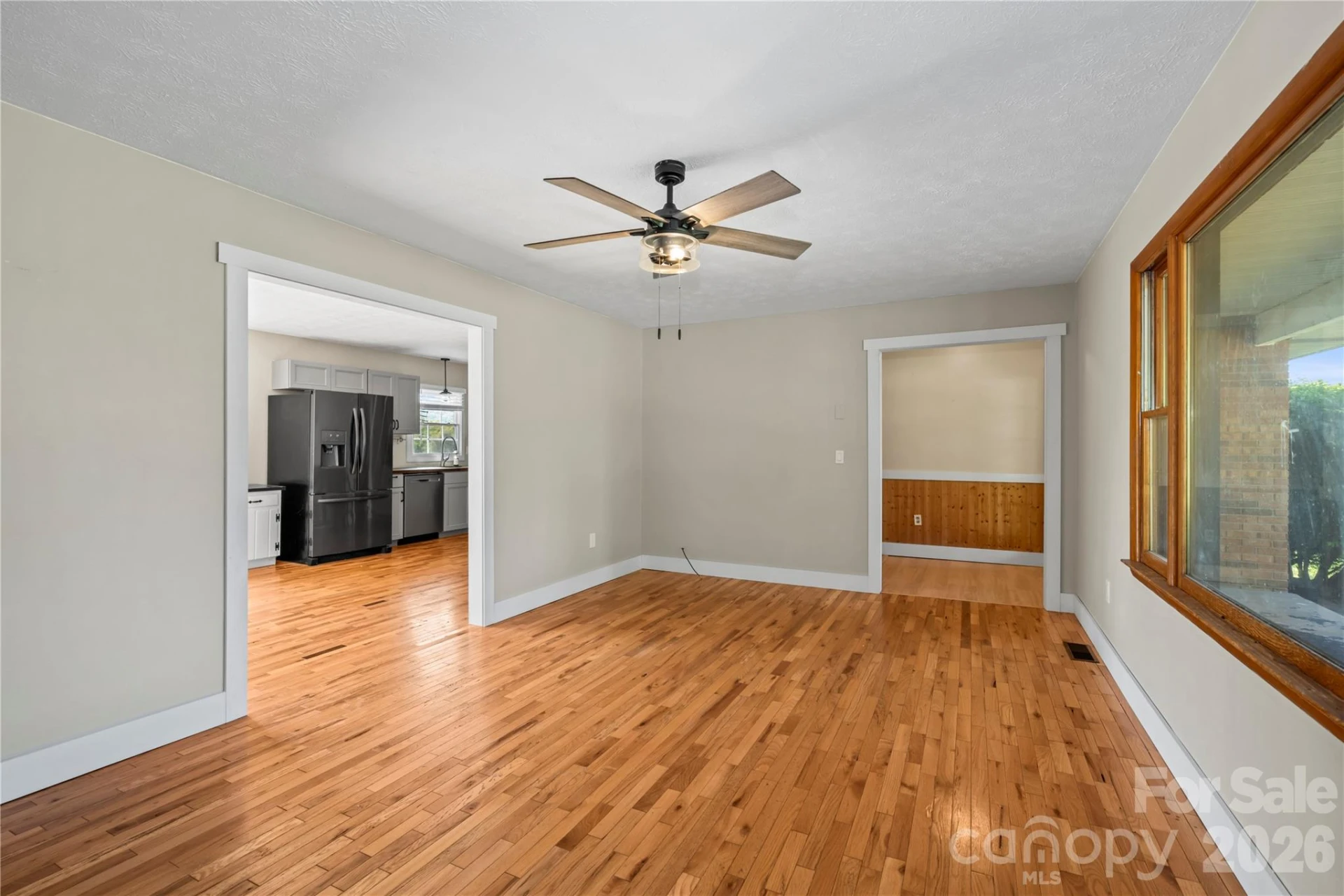 882 Queentown Road - Photo 12