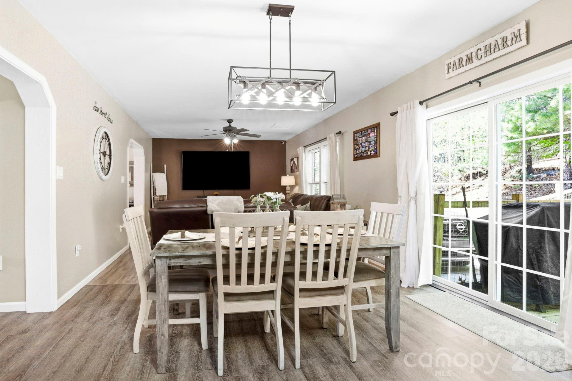 10 Country Road - Photo 4