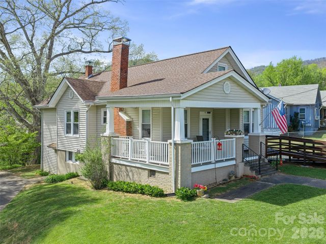 45 Summit Street, Burnsville, NC, 28714