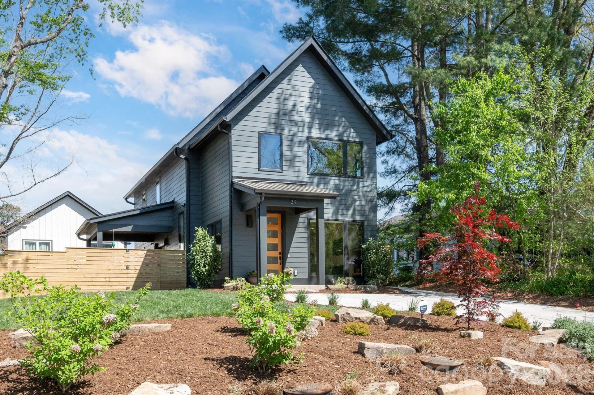 39 Boyd Avenue