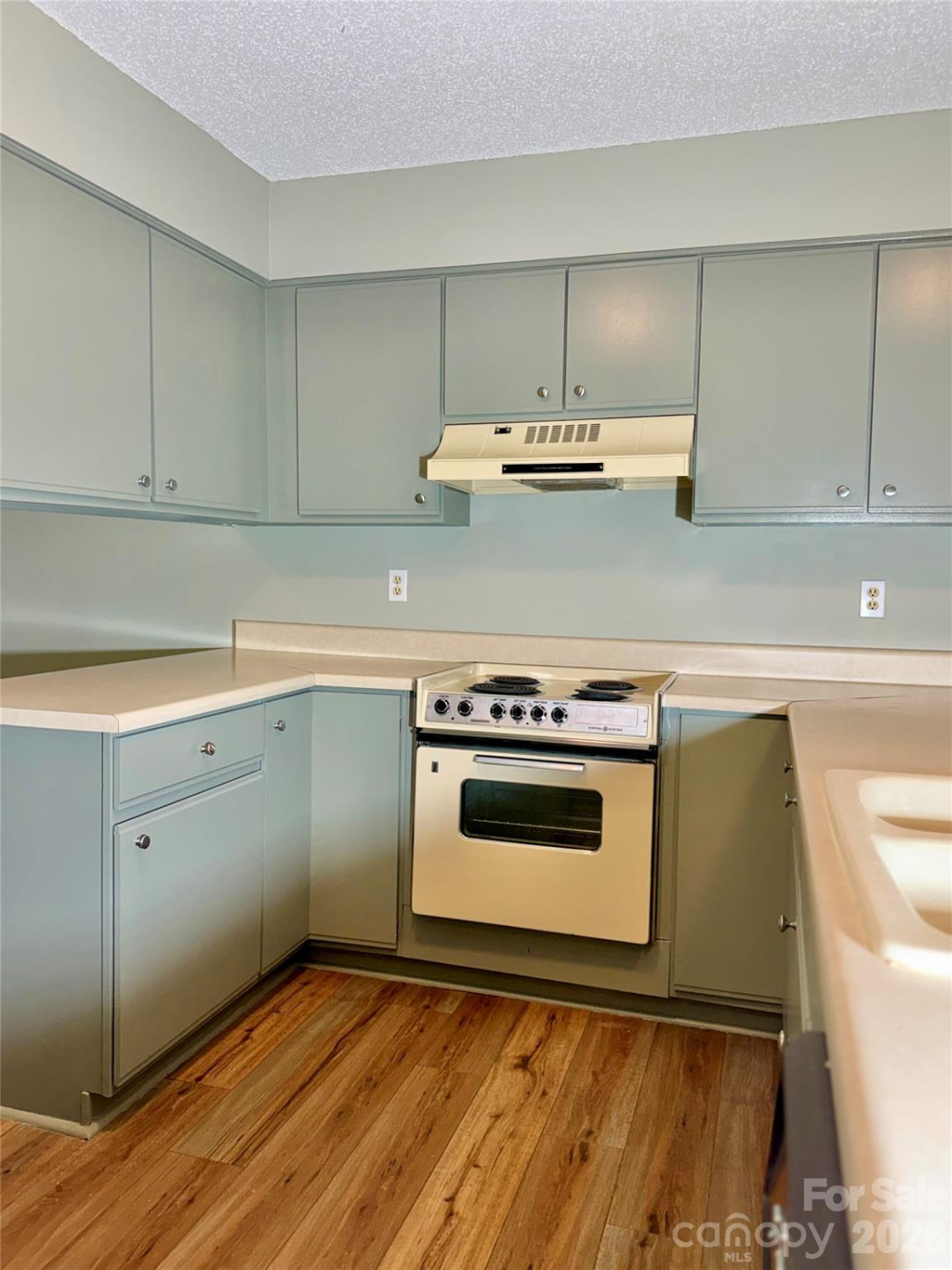 8 Creekside Lane - Photo 8