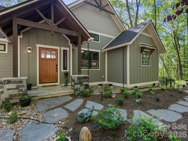 199 Garnet Way, Hendersonville, NC, 28791