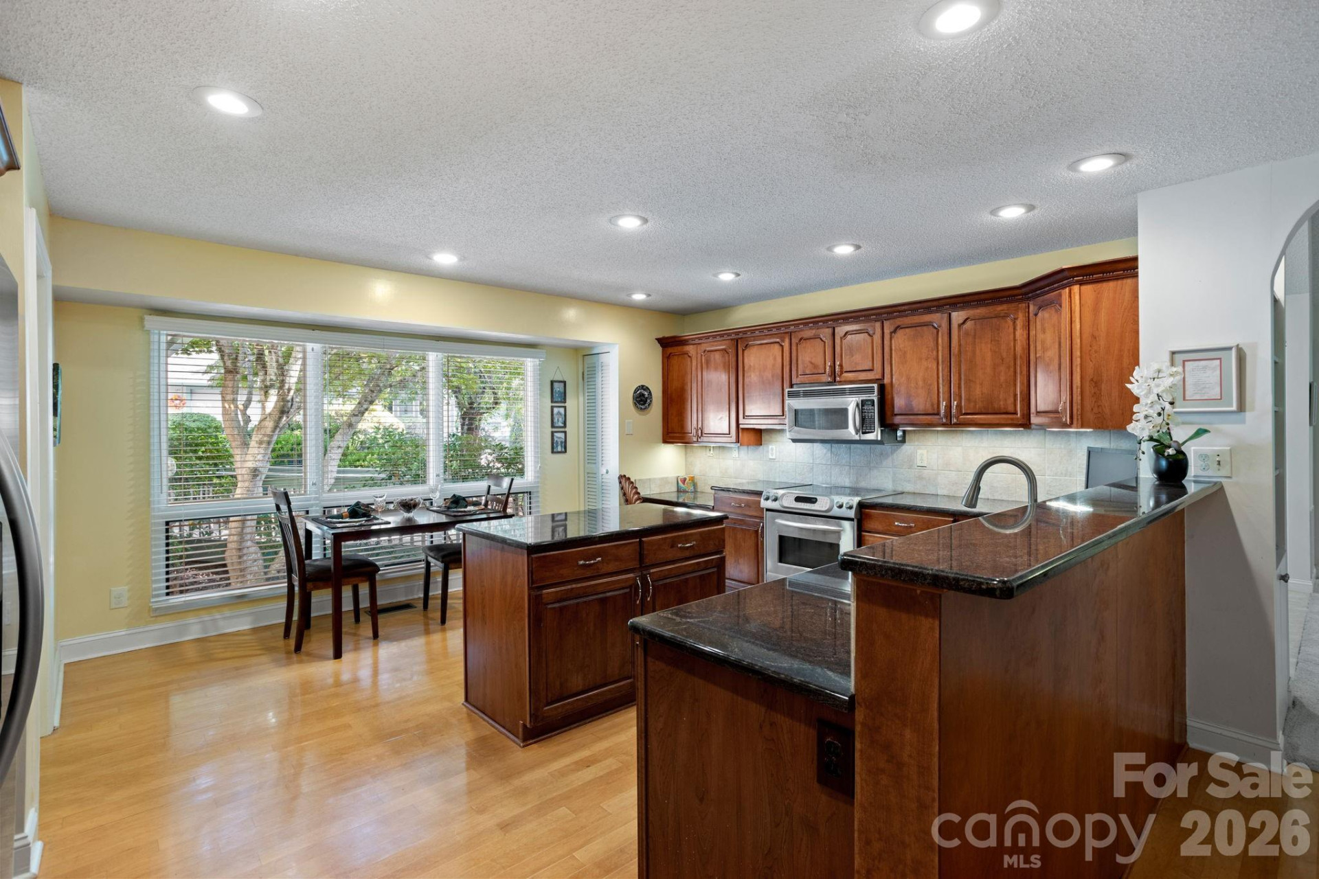 128 Forest View Drive - Photo 8