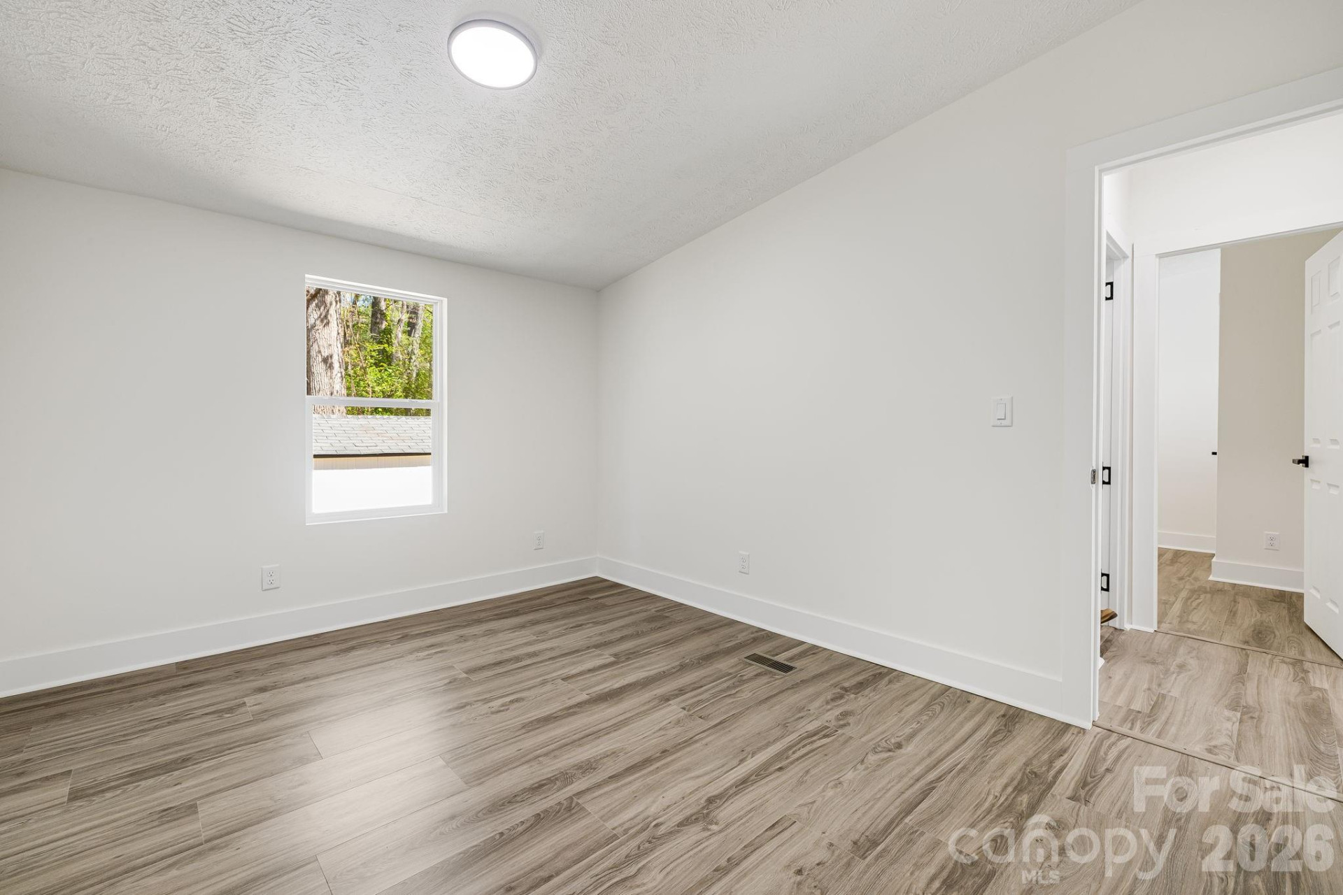 4 Woodscape Drive - Photo 15