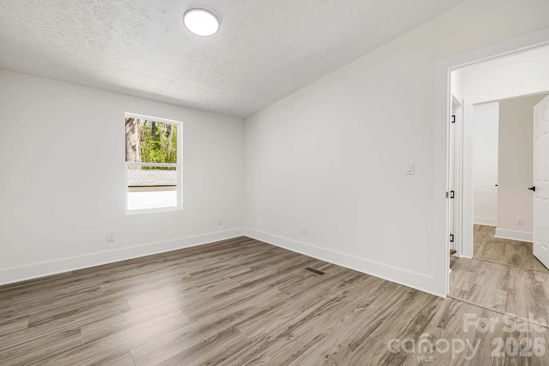 4 Woodscape Drive - Photo 15