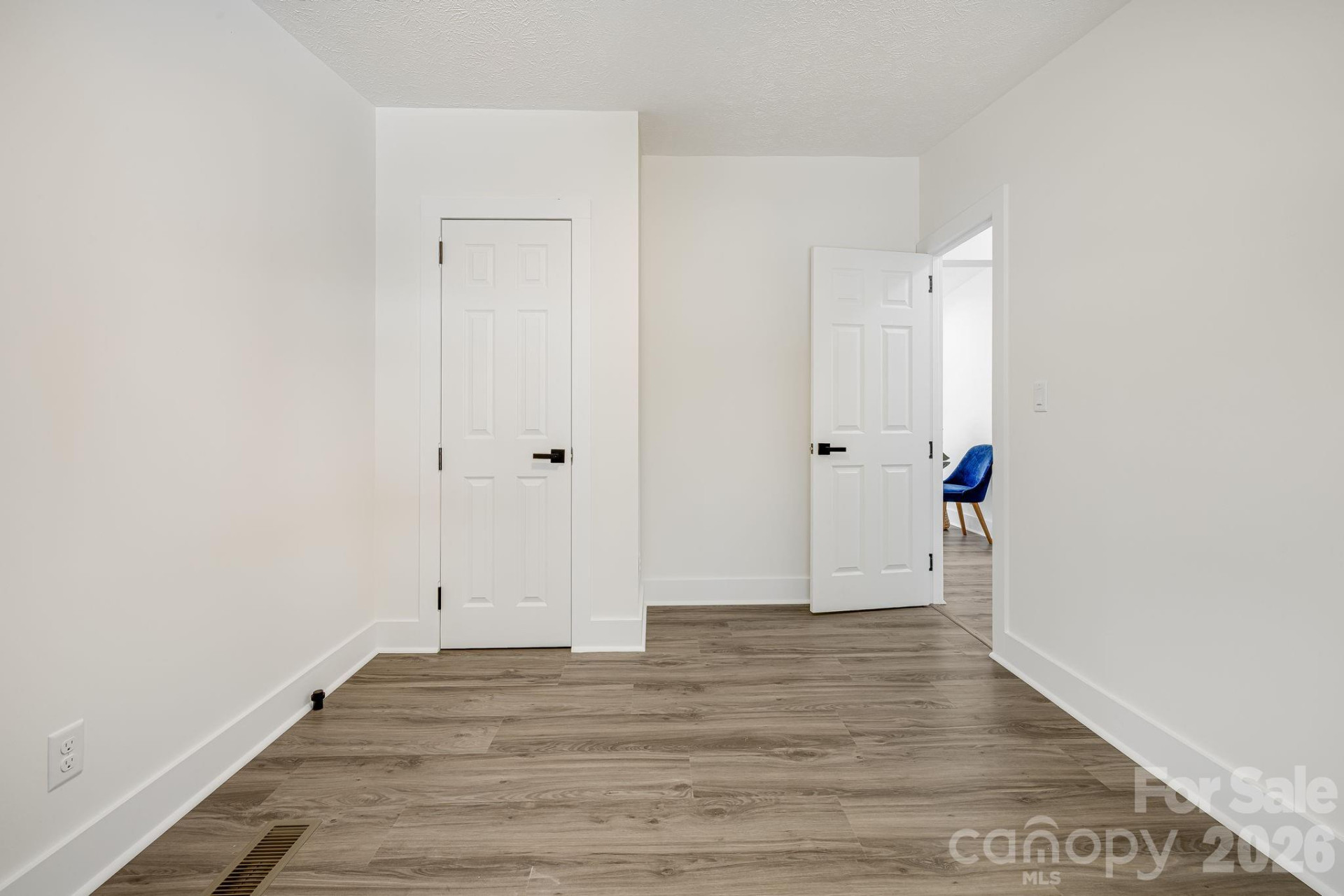 4 Woodscape Drive - Photo 17