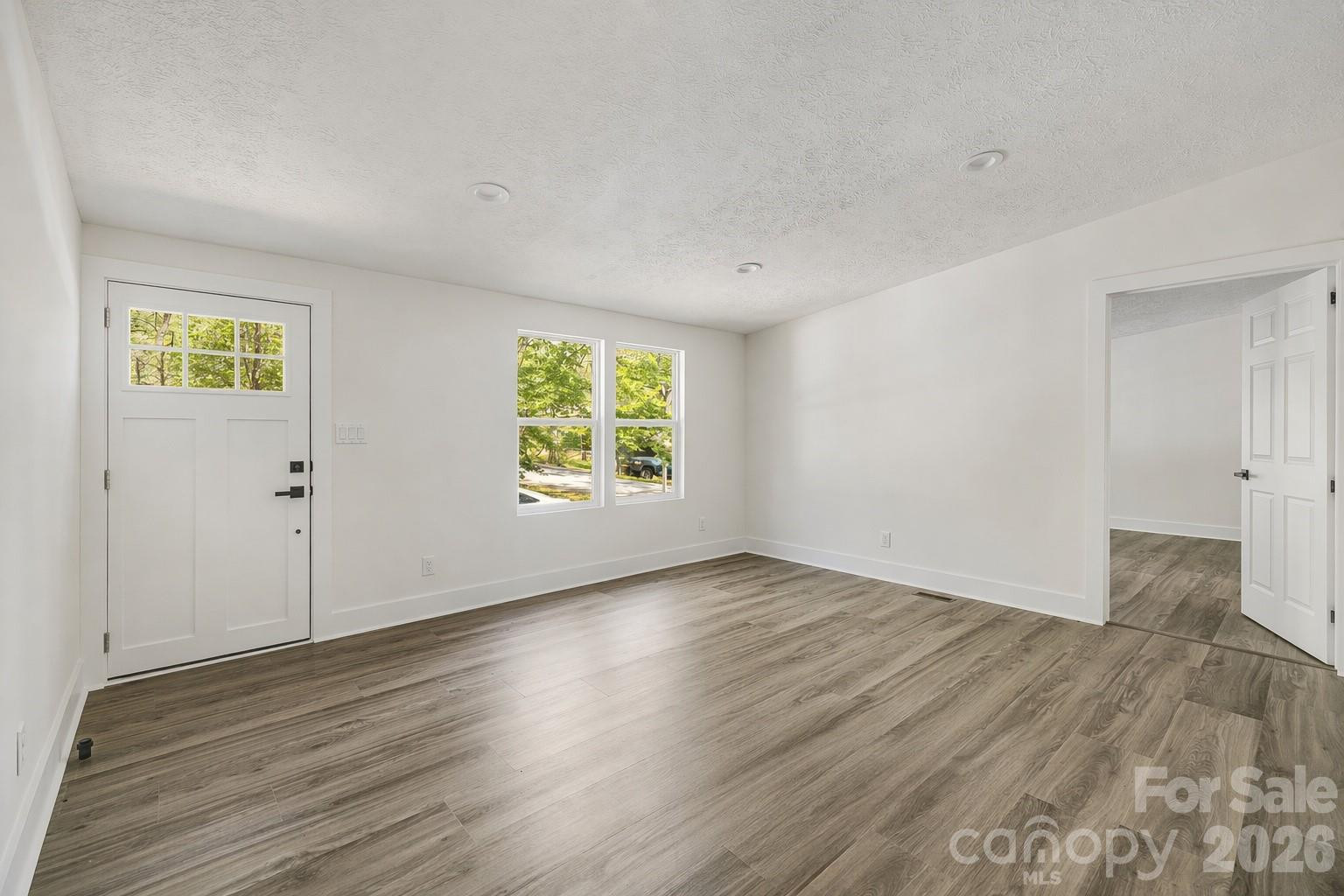 4 Woodscape Drive - Photo 5