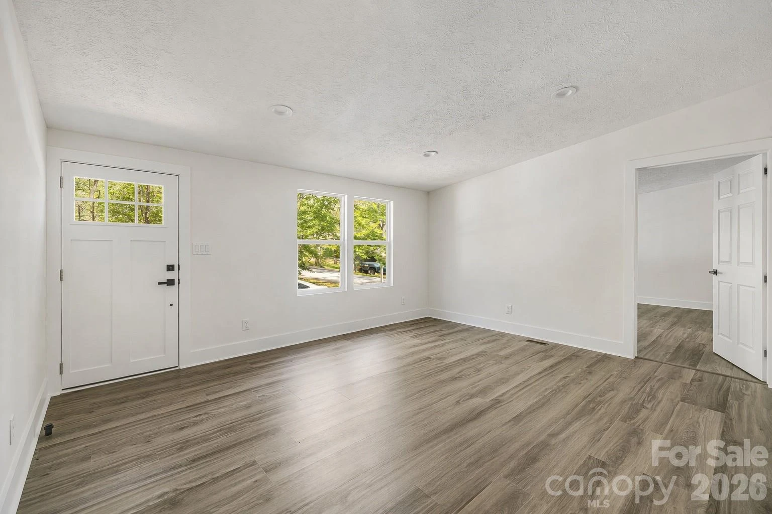 4 Woodscape Drive - Photo 5