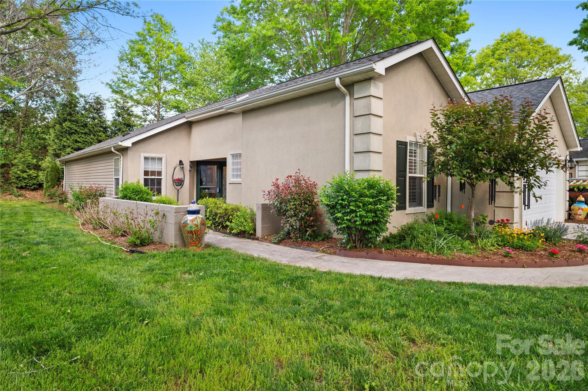 75 Stonebridge Drive - Photo 2