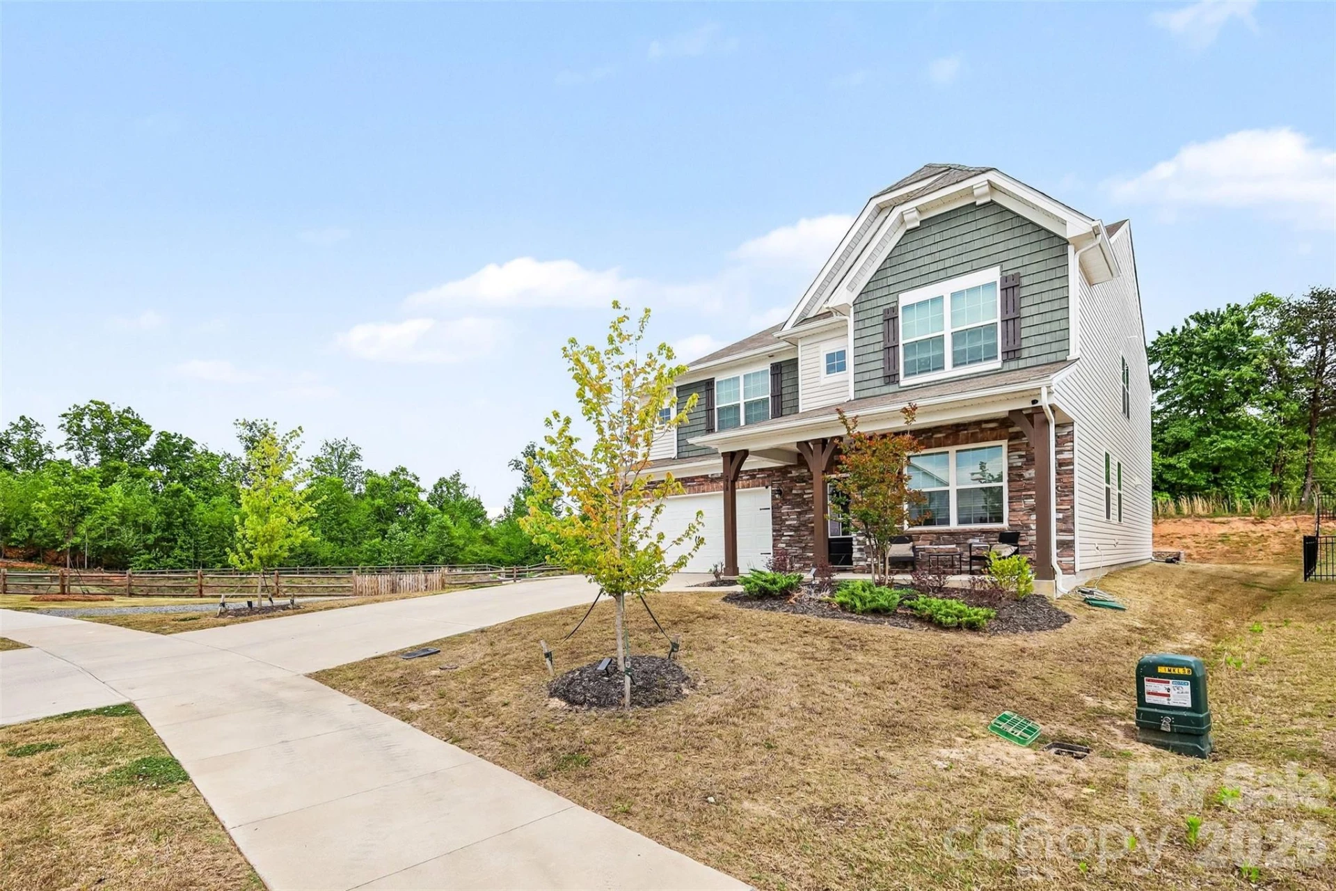 378 Kennerly Center Drive - Photo 3
