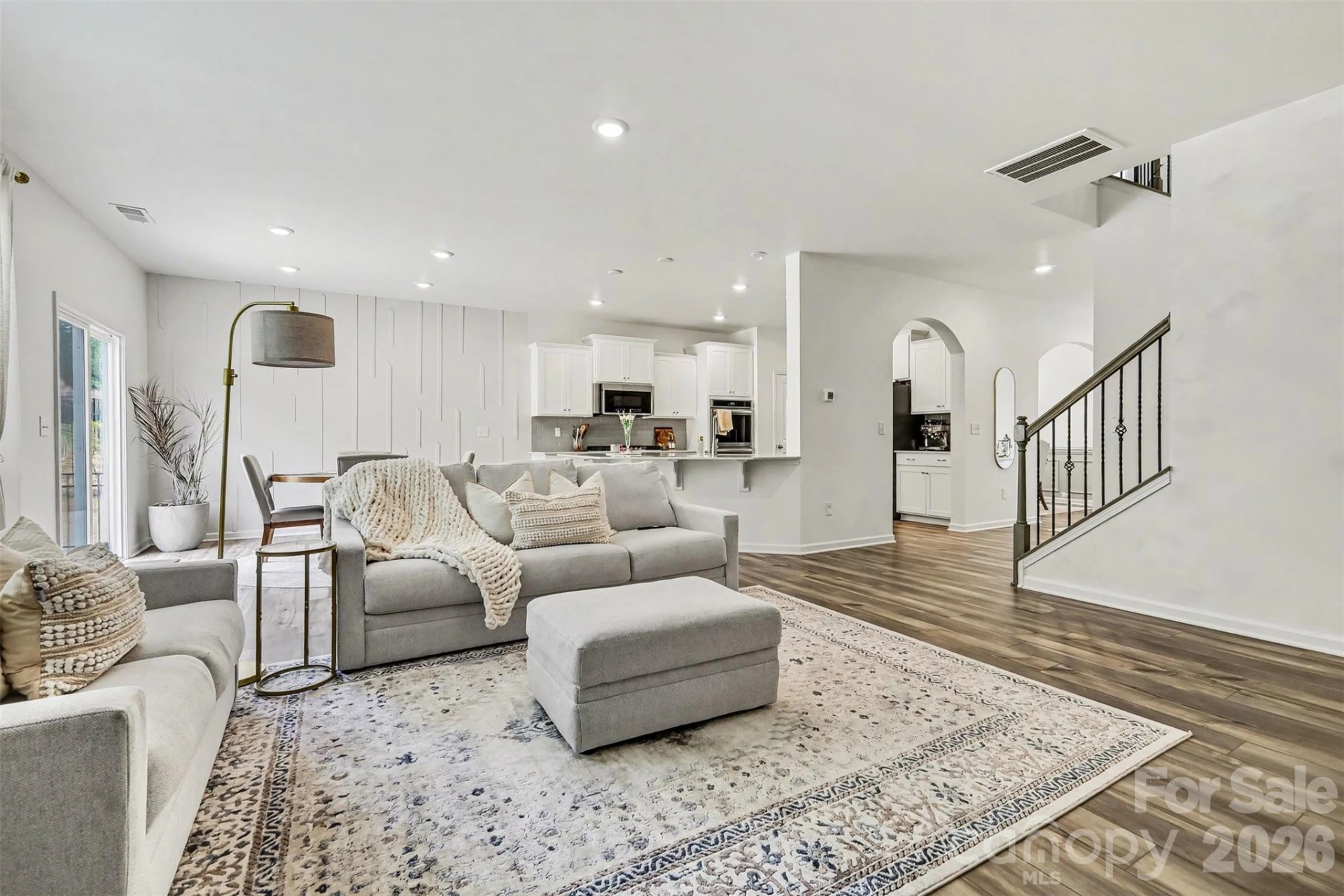 378 Kennerly Center Drive - Photo 6
