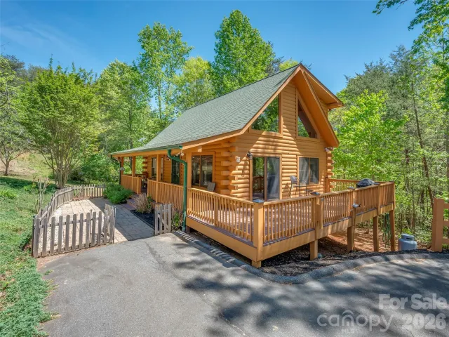 125 Pine Ridge Drive