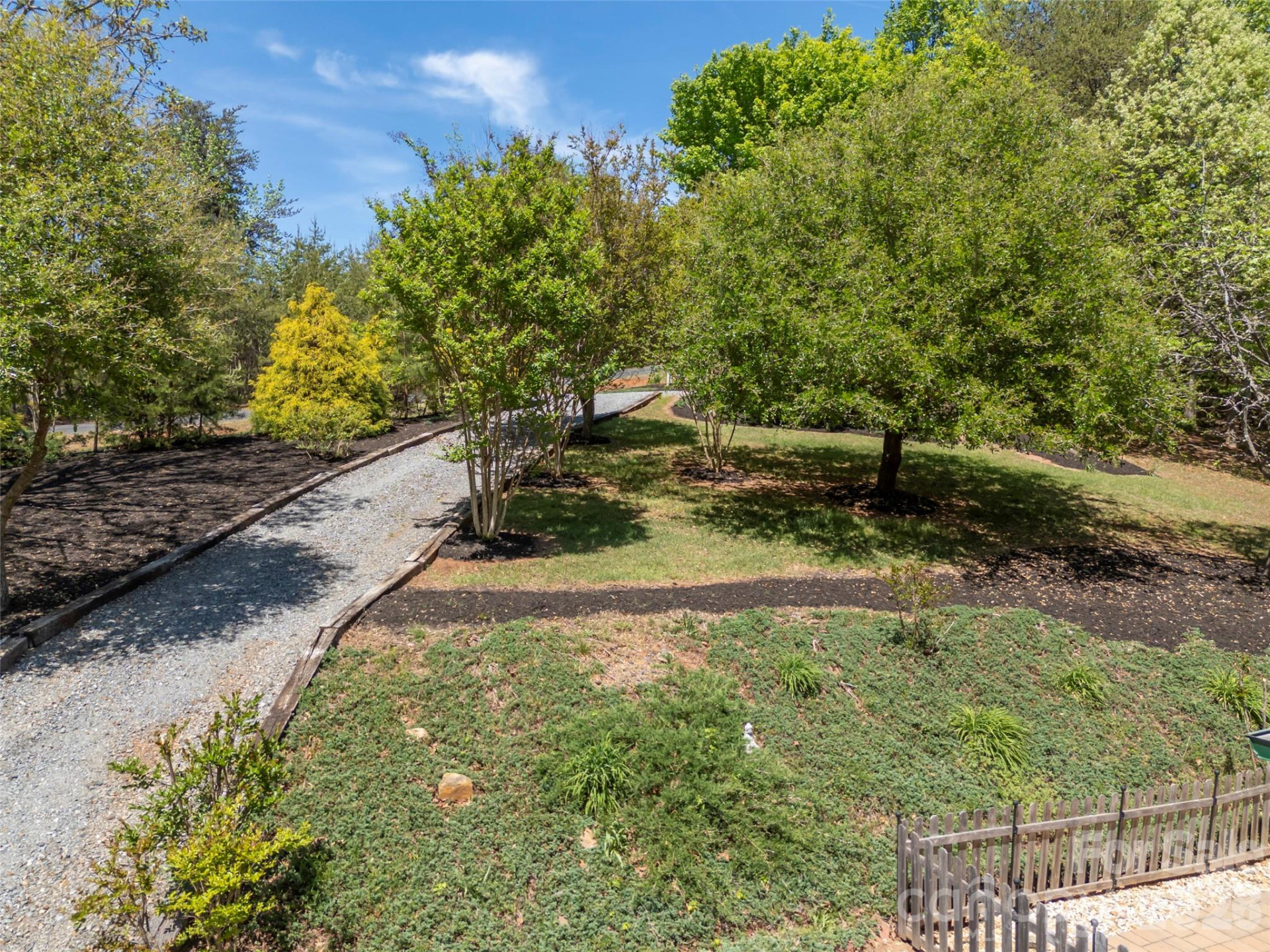 125 Pine Ridge Drive - Photo 36