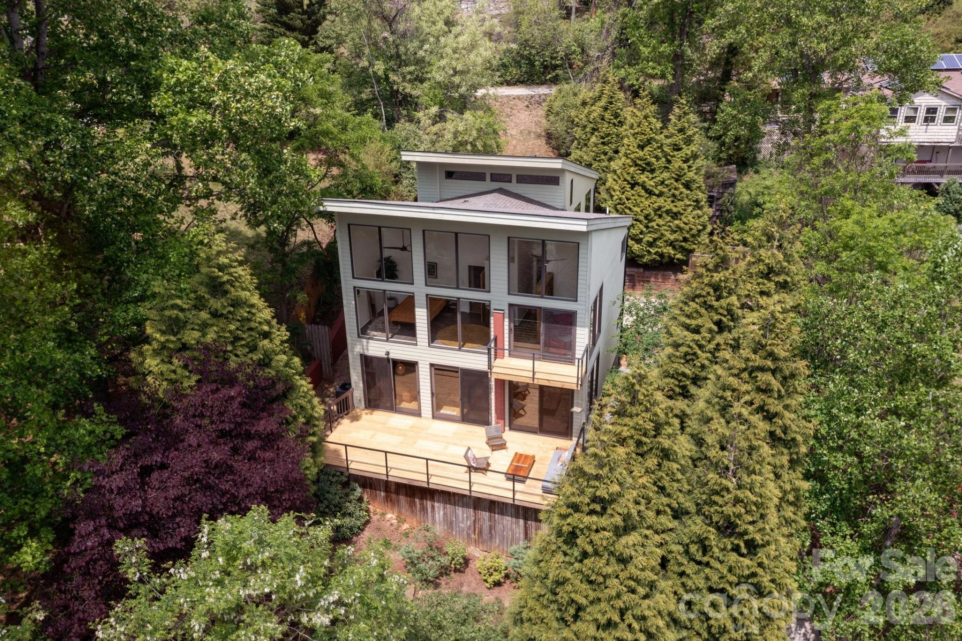 321 Barnard Avenue - Photo 2