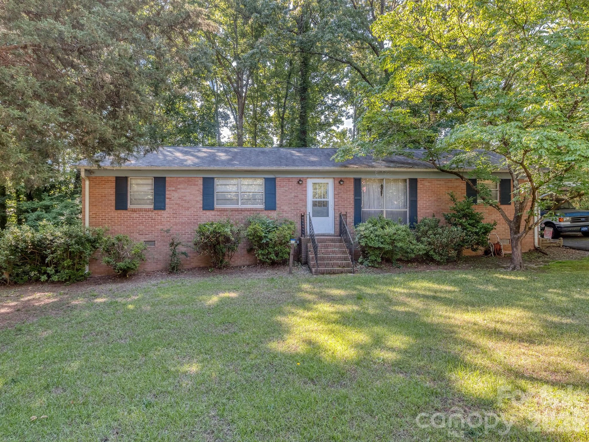 106 Mimosa Lane