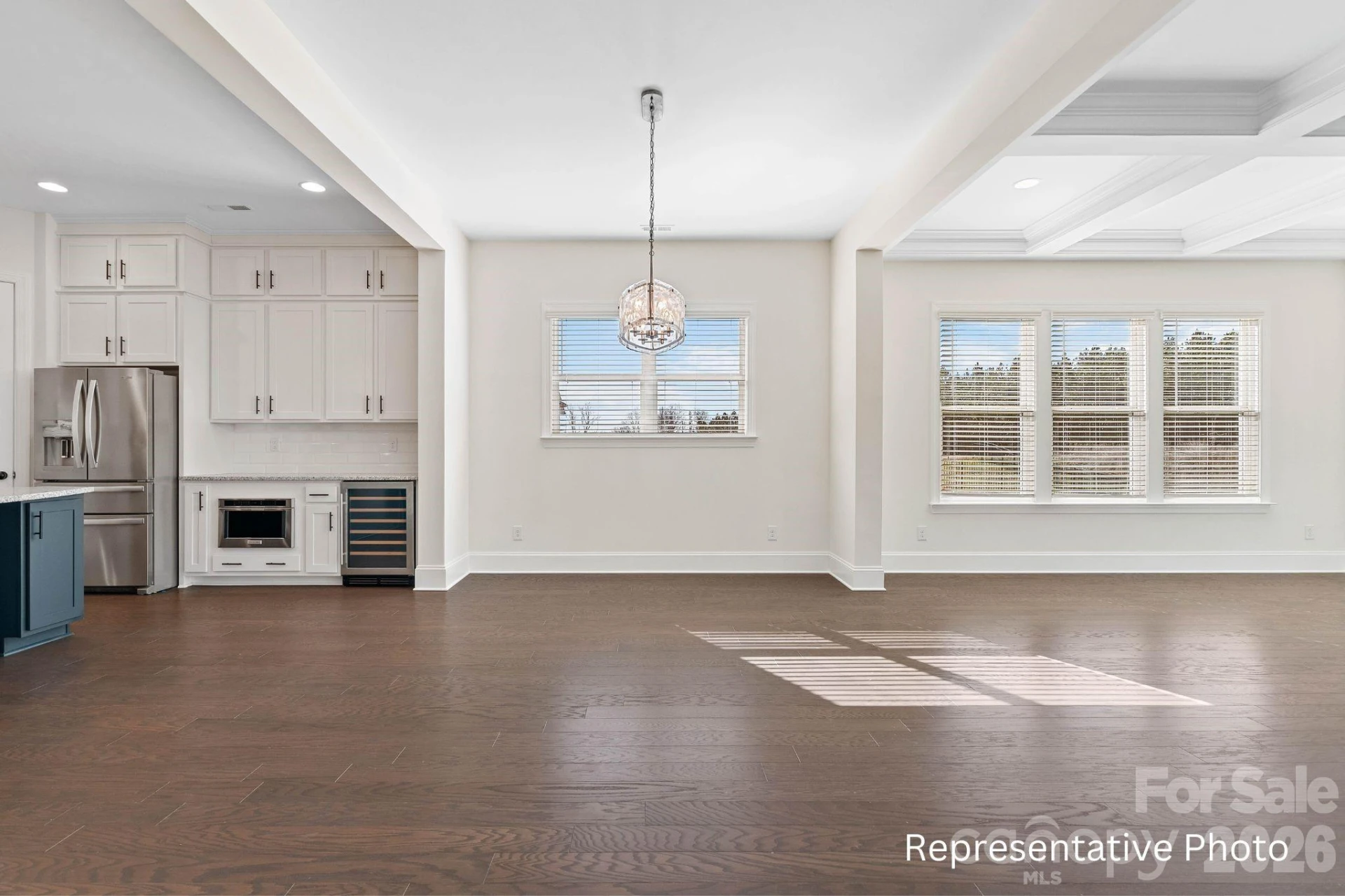 20392 Queens Street - Photo 13