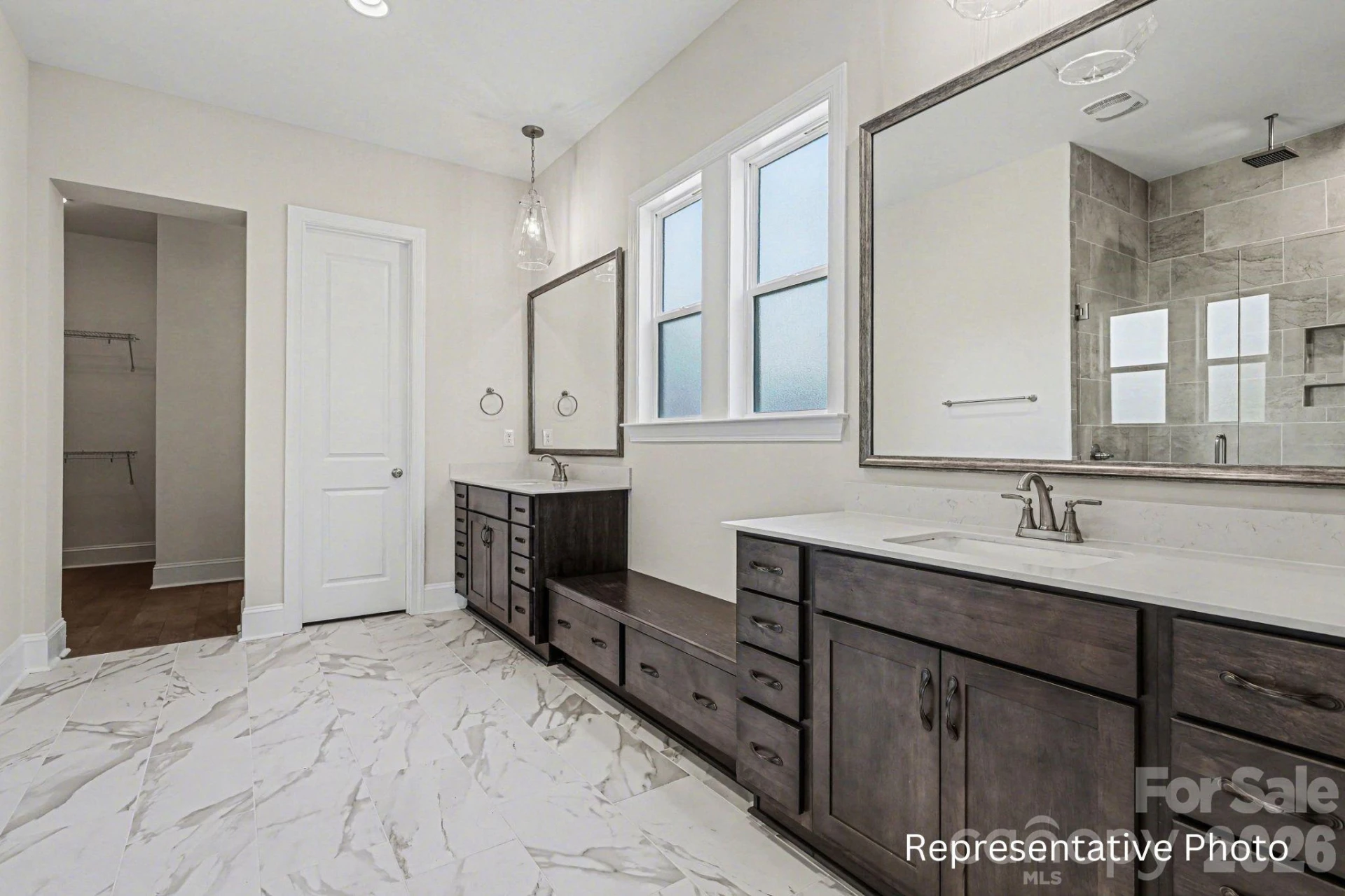 20392 Queens Street - Photo 14