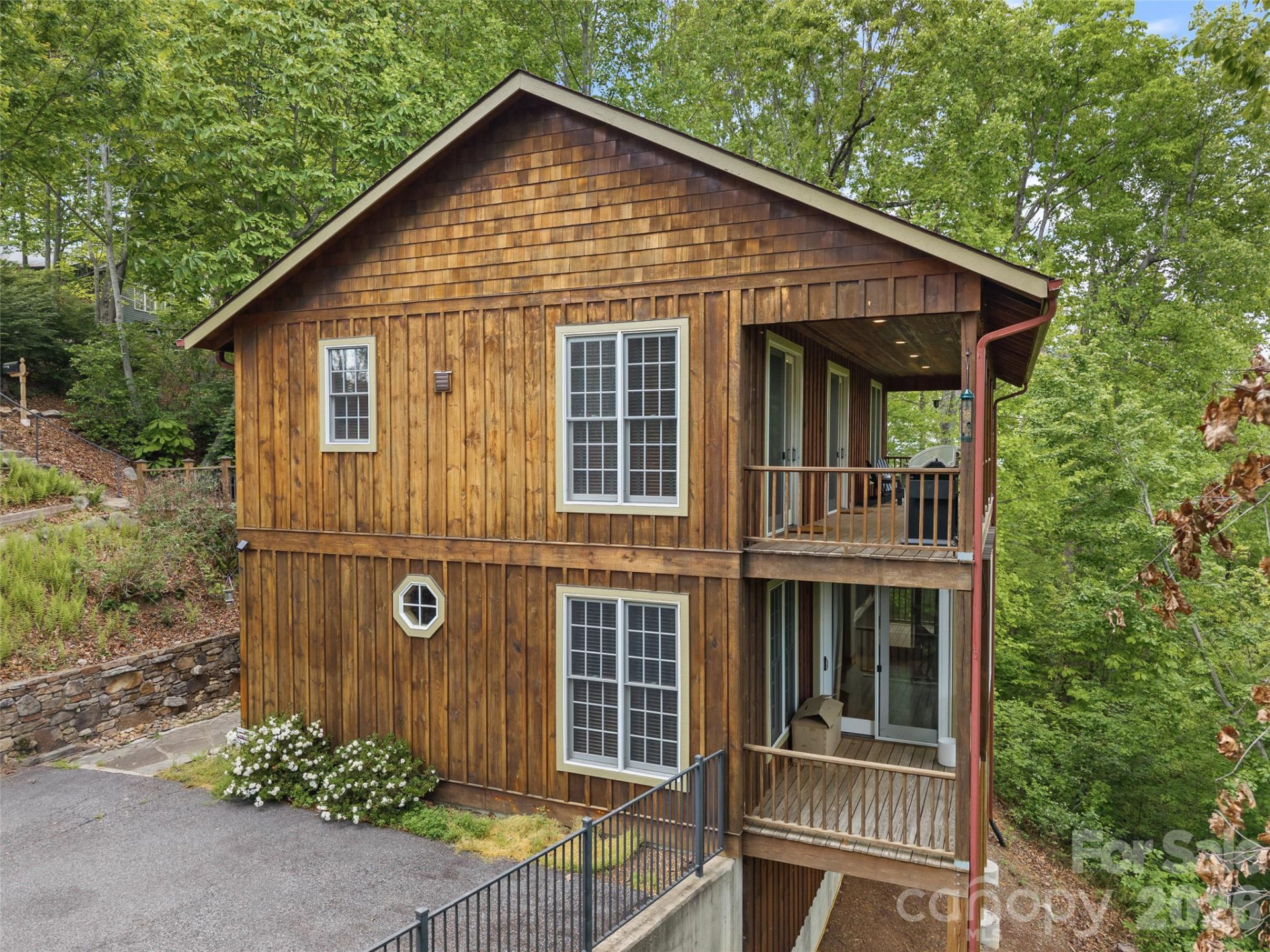 350 Laurel Mountain Trail