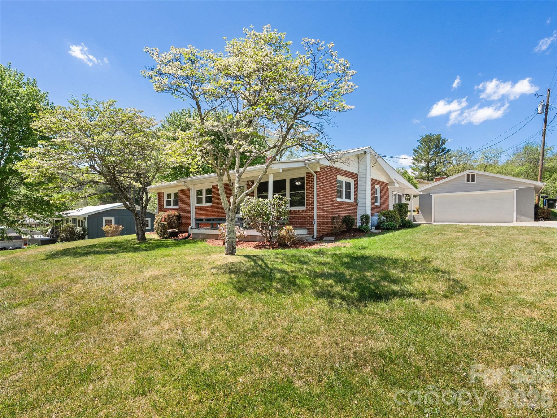 17 Farley Street - Photo 2