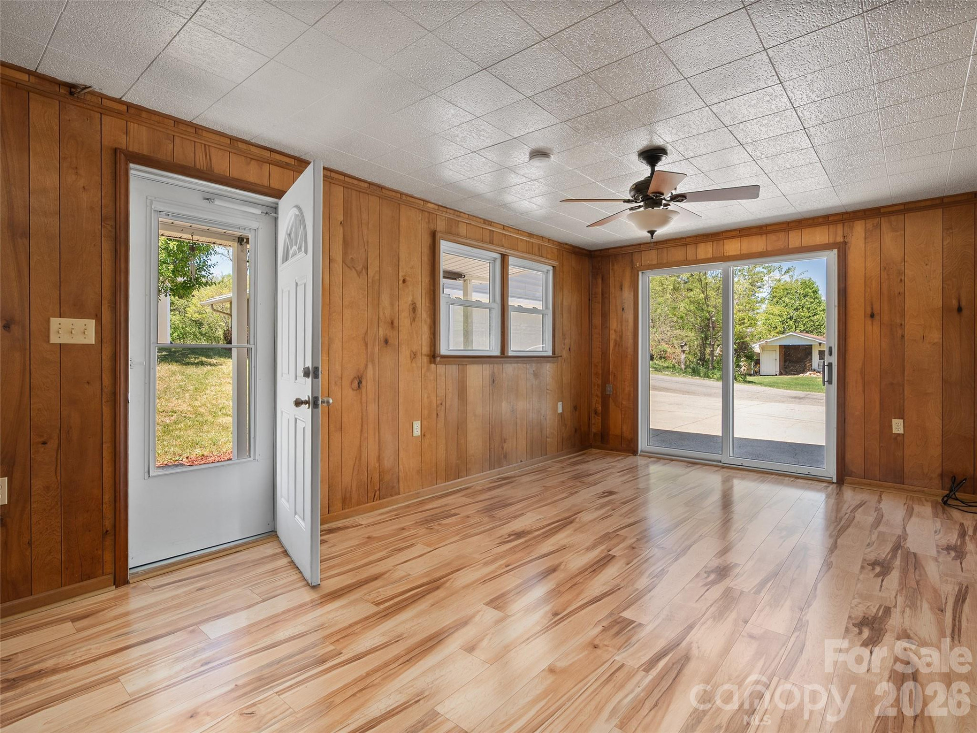 17 Farley Street - Photo 13