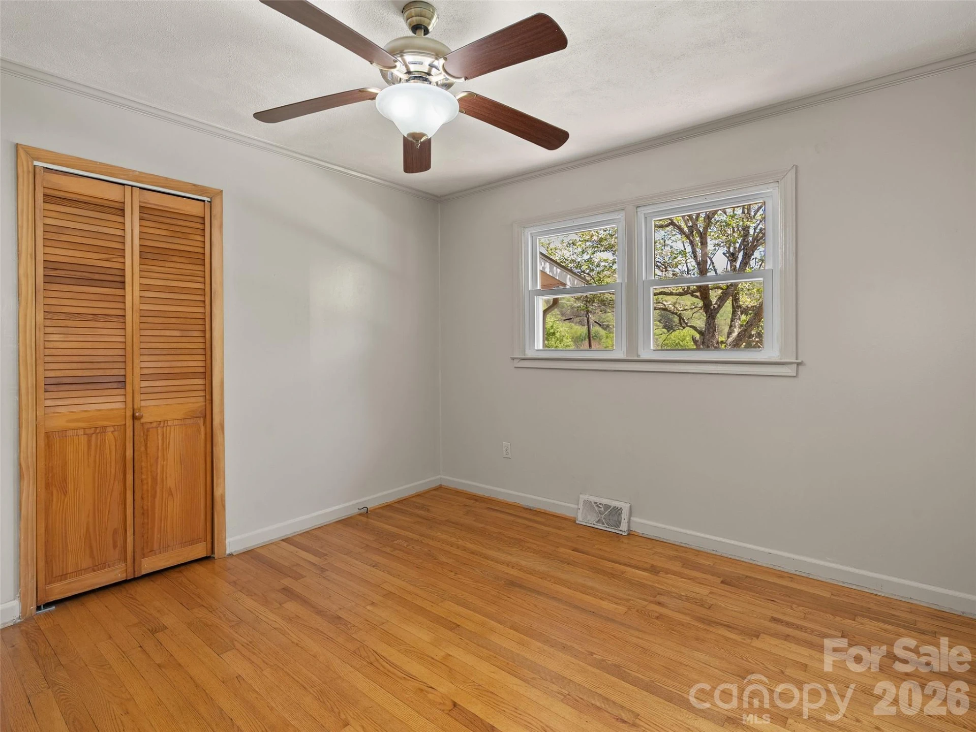 17 Farley Street - Photo 14