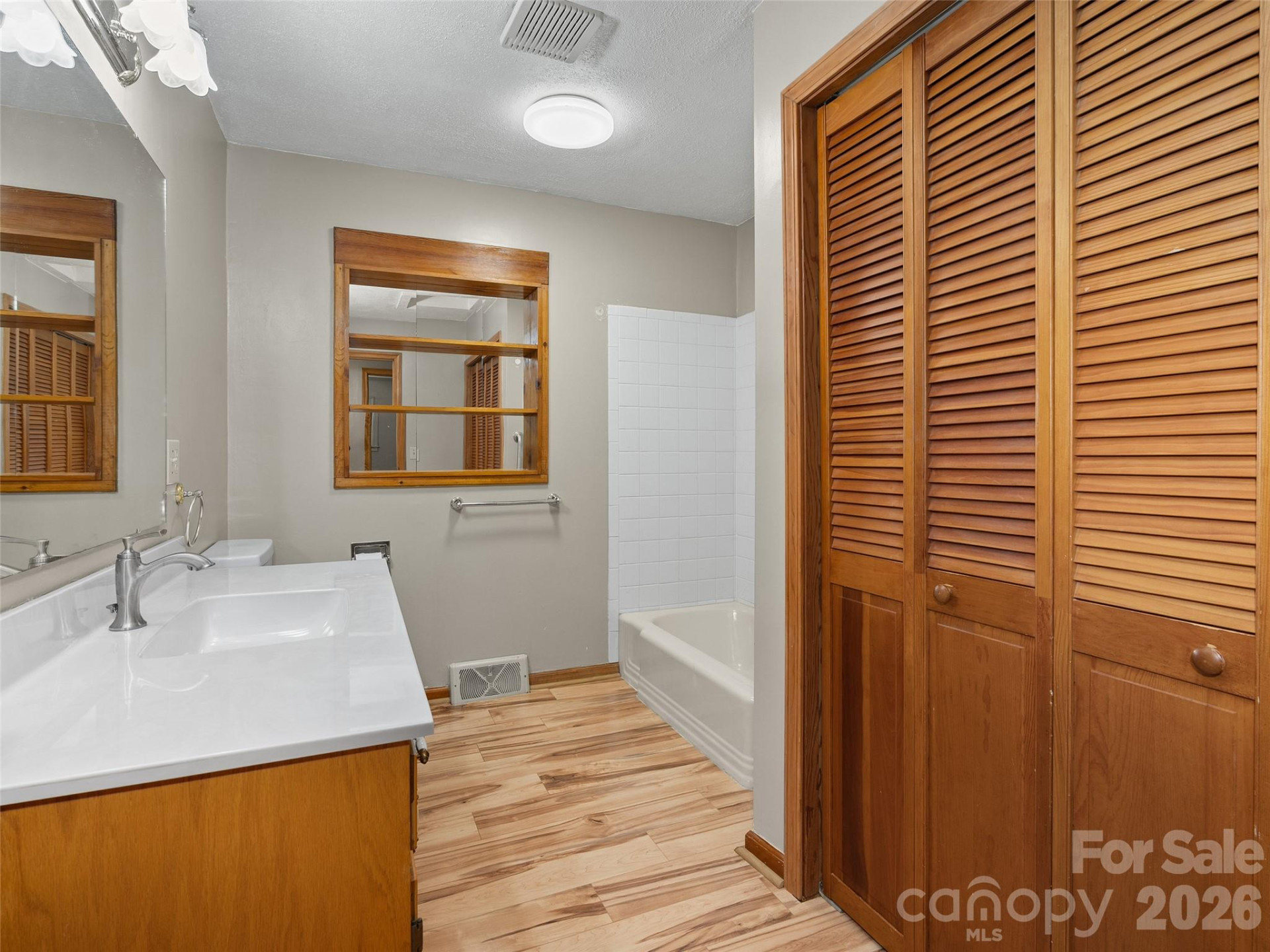 17 Farley Street - Photo 15