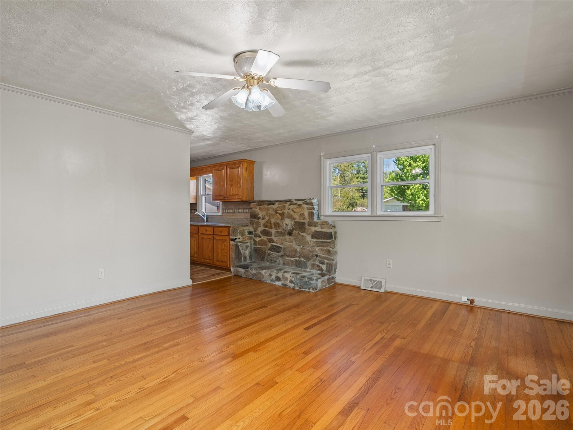 17 Farley Street - Photo 8