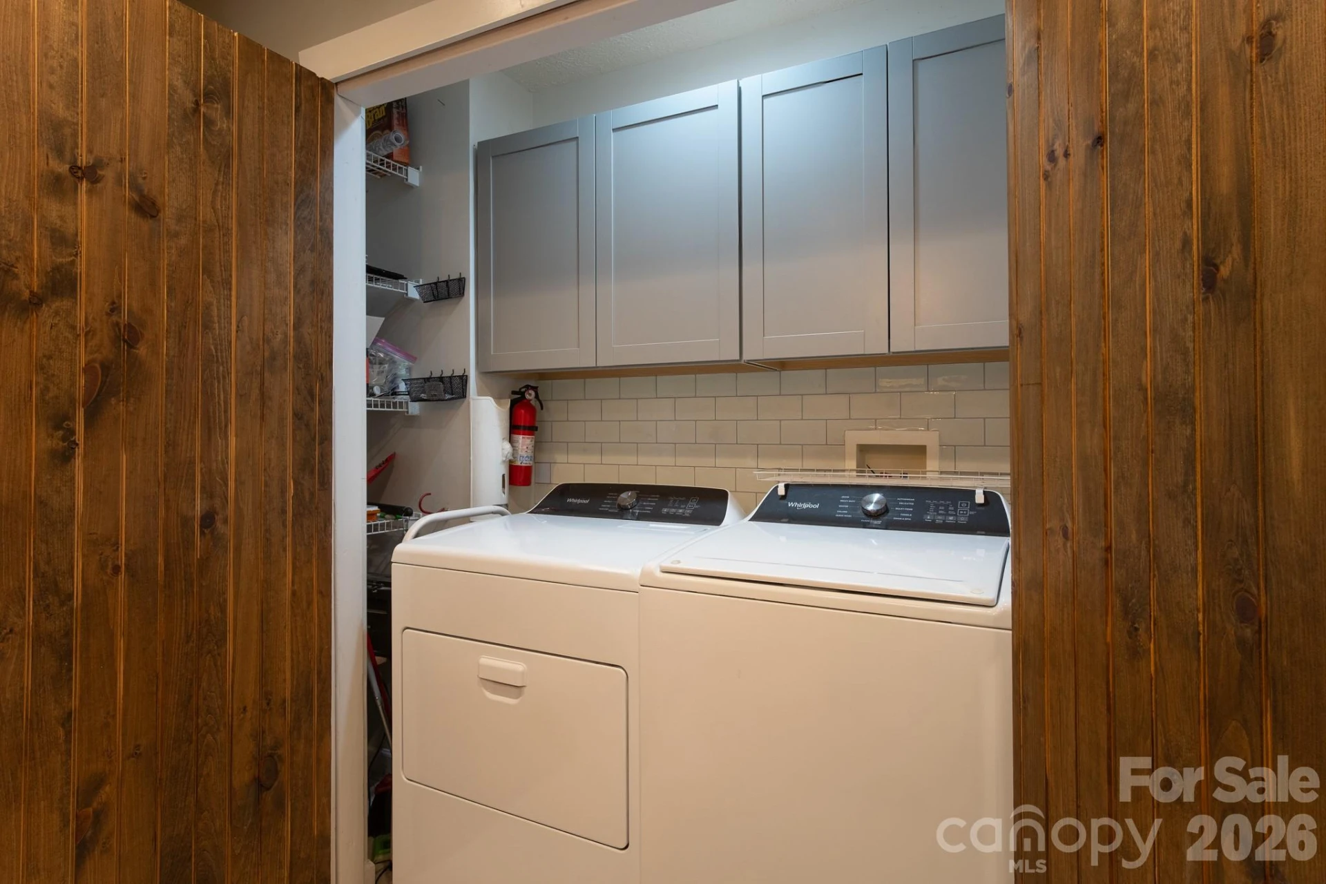 17 Squires Lane - Photo 34